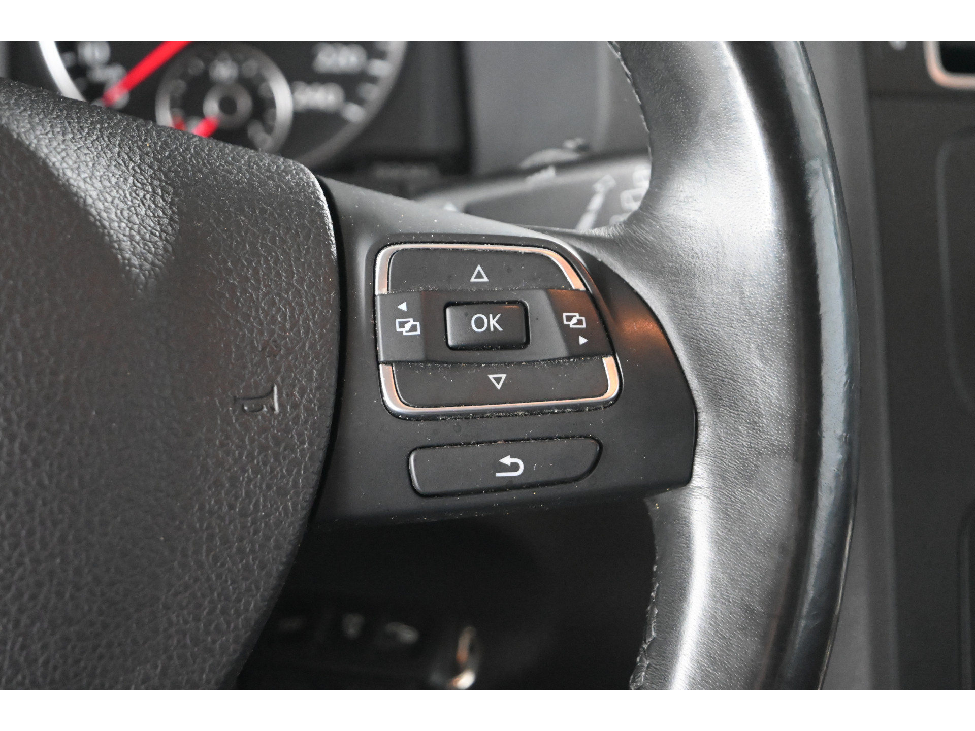 Volkswagen Touran 1.4 TSI Comfortline Clima Navigatie Cruise Control Goed Onderhouden! Inruil Mogelijk!