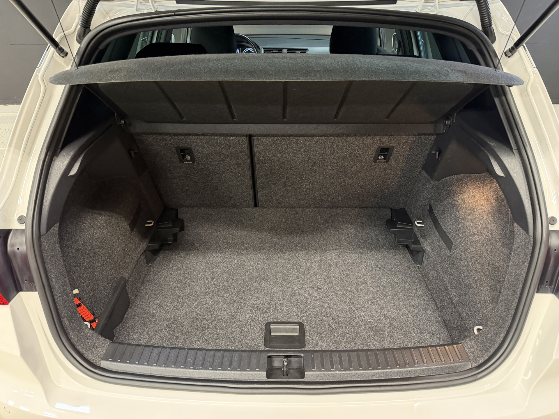 SEAT Arona 1.0 TSI Xcellence Business Intense | Camera | Sfeerverlichting | Stoelverwarming | Adaptive cruise | Carplay
