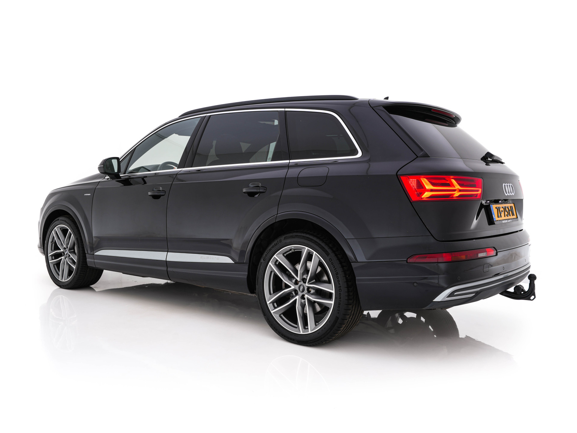 Audi Q7 3.0 TDI e-tron Quattro Sport (Plug-In) Aut. *PANO | LEATHER | ADAPTIVE-CRUISE | MATRIX-LED | BOSE-AUDIO | BLINDSPOT | MEMORY-PACK | DIGI-COCKPIT | HEATED-SPORTSEATS | NAVI-FULLMAP | CAMERA | HEAD-UP | SHIFTPADDLES | TOWBAR | 21"*