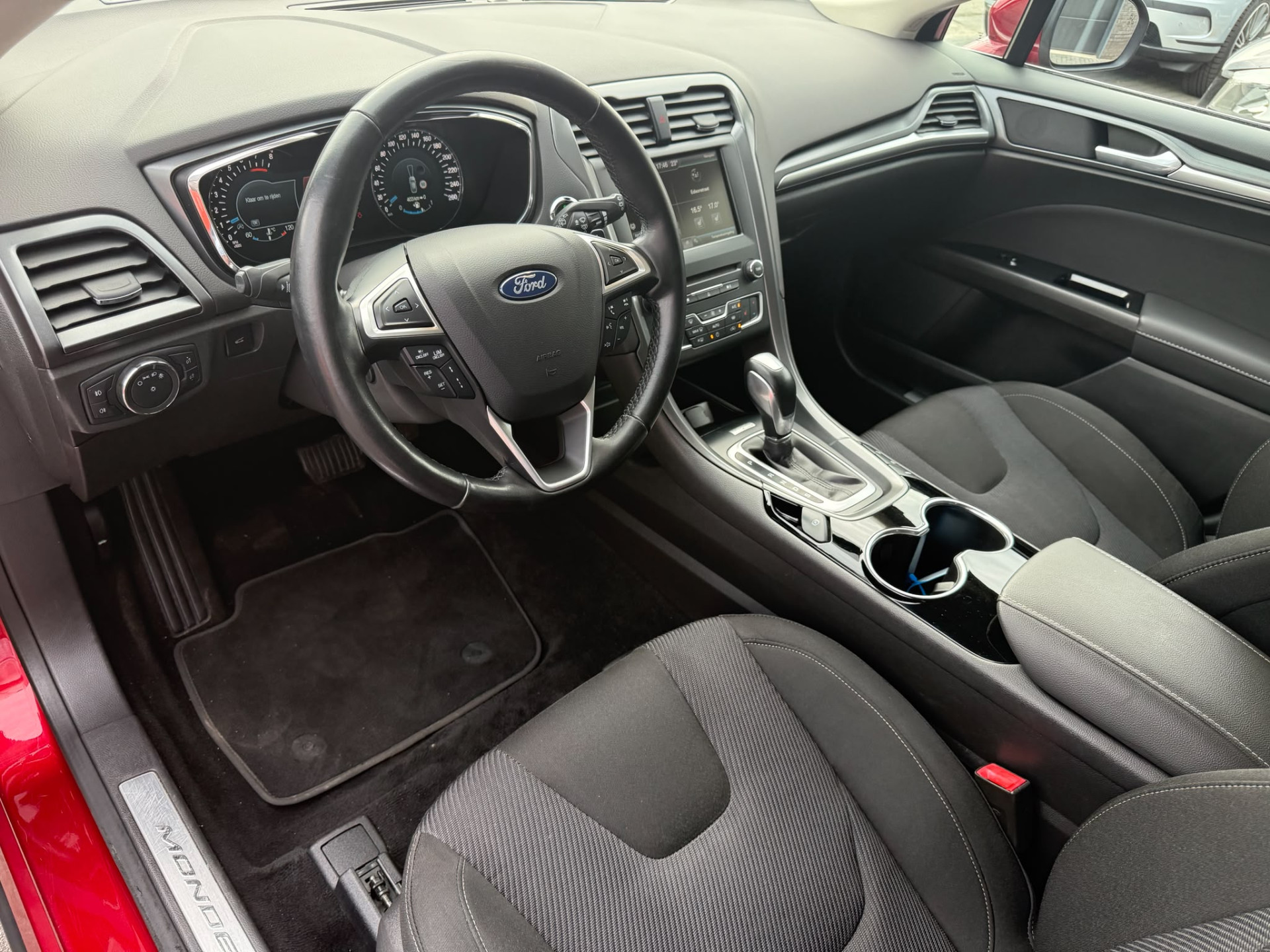Ford Mondeo 2.0 Titanium | 3E EIGENAAR | 3/6/12MND GARANTIE | AUTOMAAT | LED | DODEHOEK | ACC | NAVI | TREKHAAK |SFEERVERL. | LMV |