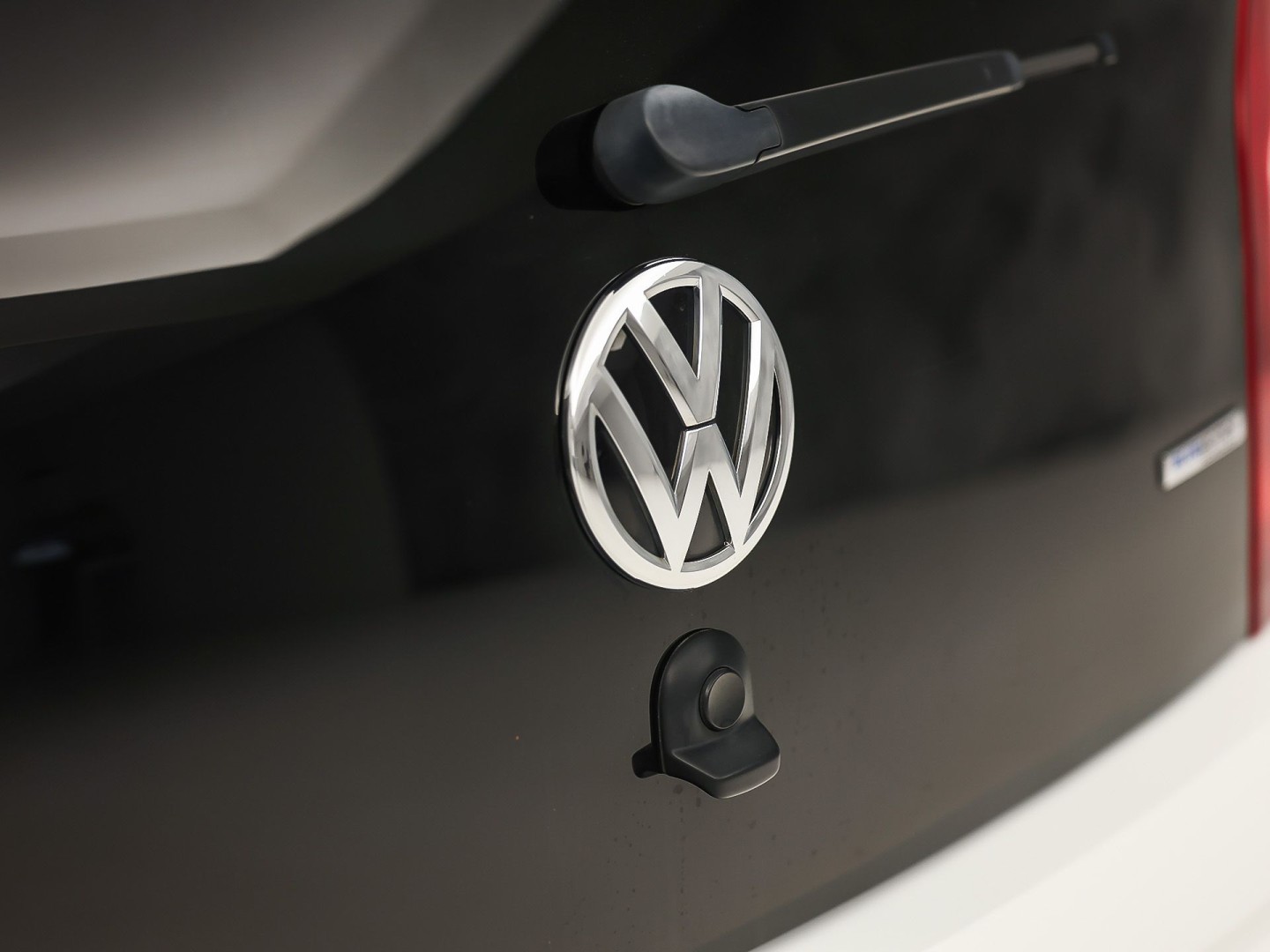 Volkswagen up! 1.0 high up! (NAVIGATIE, 5 DEURS, GETINT GLAS, LM VELGEN, SPORTSTOELEN, PARKEERSENSOREN, ELEK RAMEN, NIEUWSTAAT)