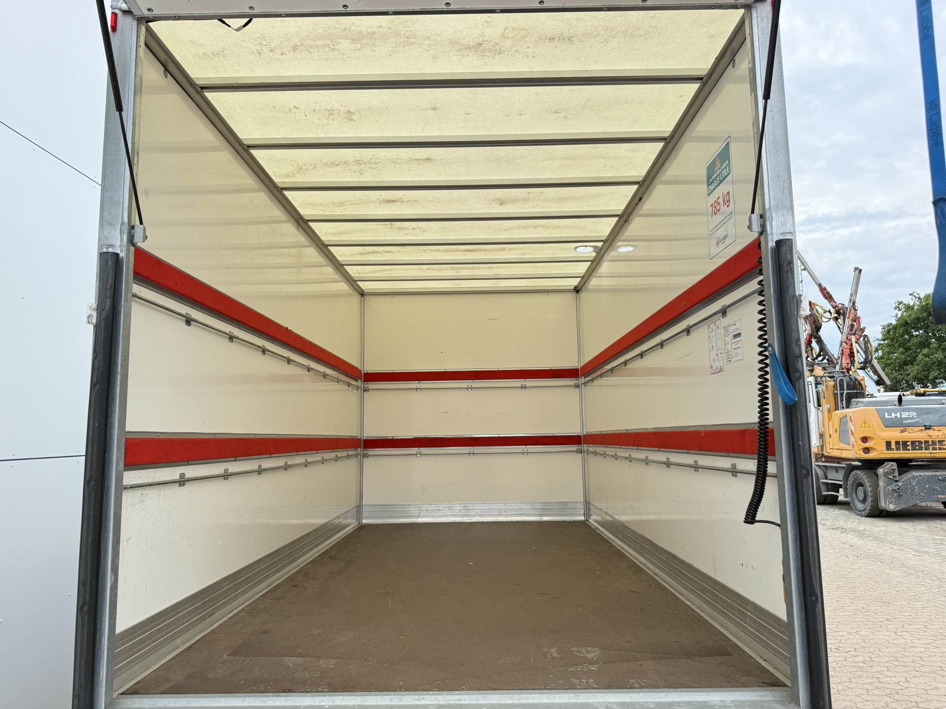 Ford Transit 2.0 TDCI 130PK Laadklep Airco Bakwagen Cruise Control Lane Assist Koffer Meubelbak