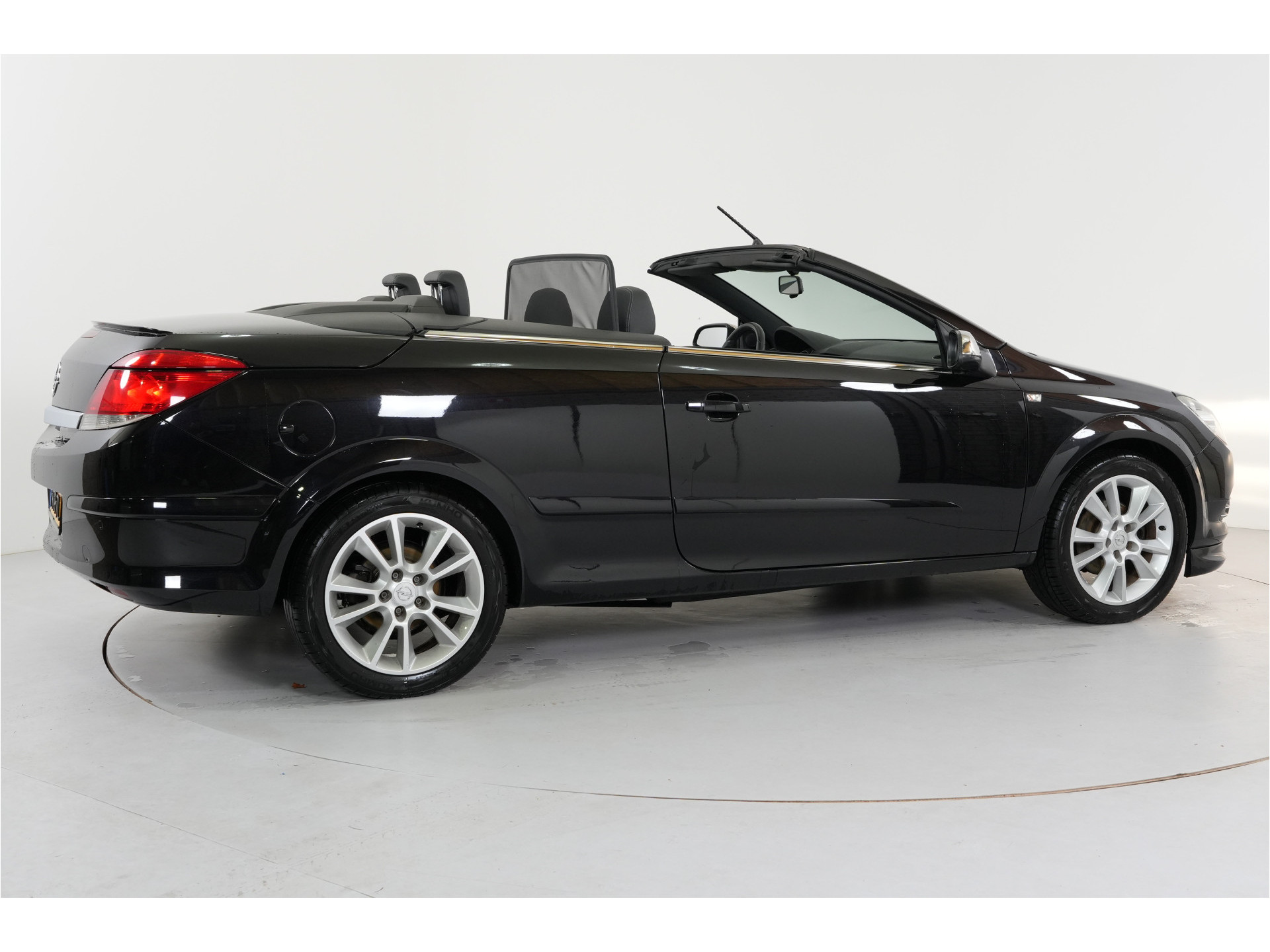 Opel Astra TwinTop 1.8 Enjoy | Climate | Cruise | PDC |