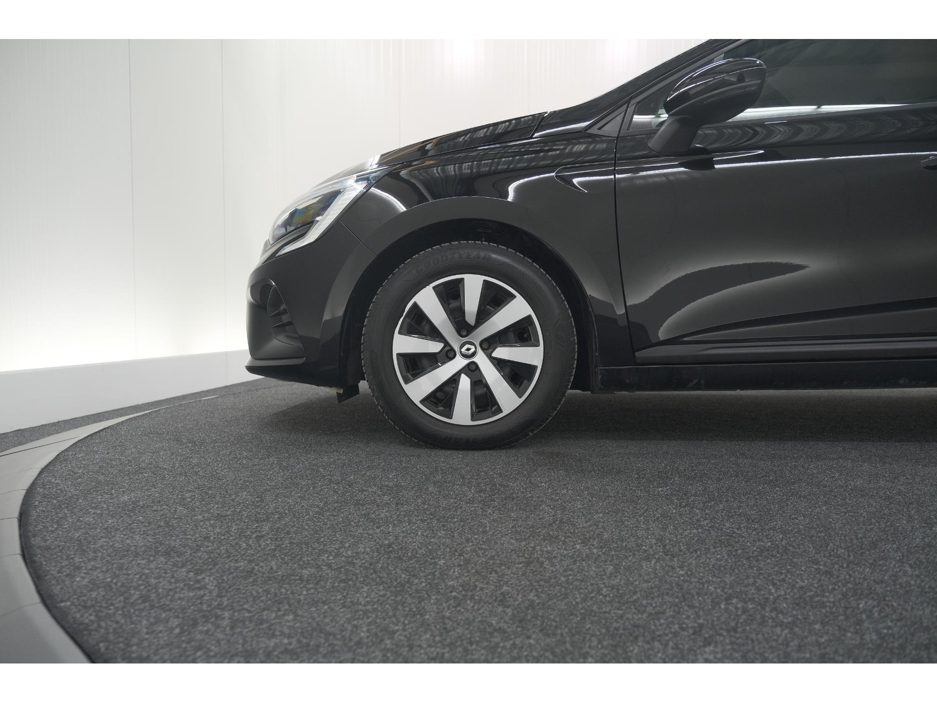 Renault Clio TCe 90 Evolution | Apple Carplay | Cruise Control | Navigatie