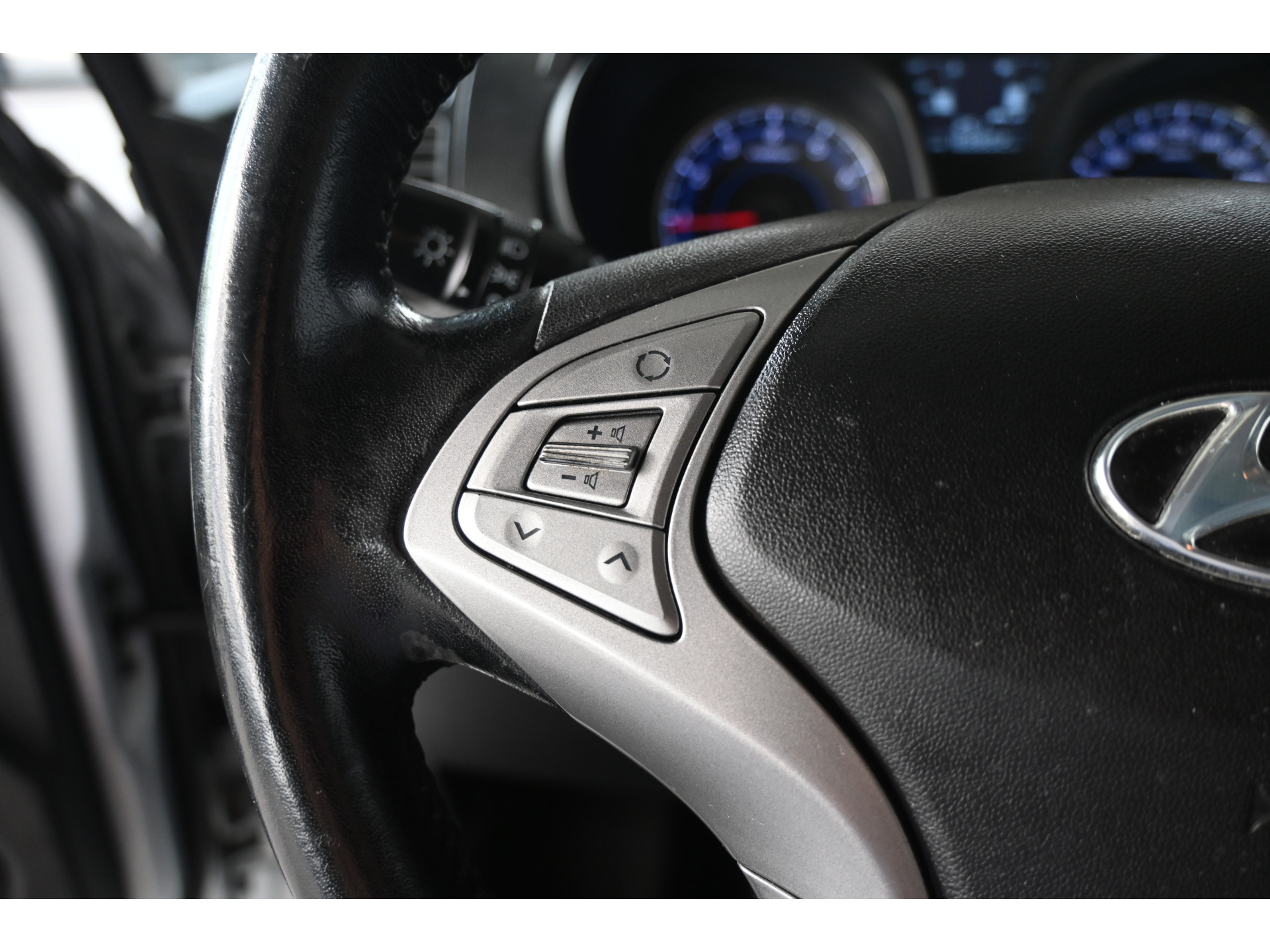 Hyundai ix20 1.4i i-Catcher Clima Navigatie Schuifdak Trekhaak Goed Onderhouden! Inruil Mogelijk!