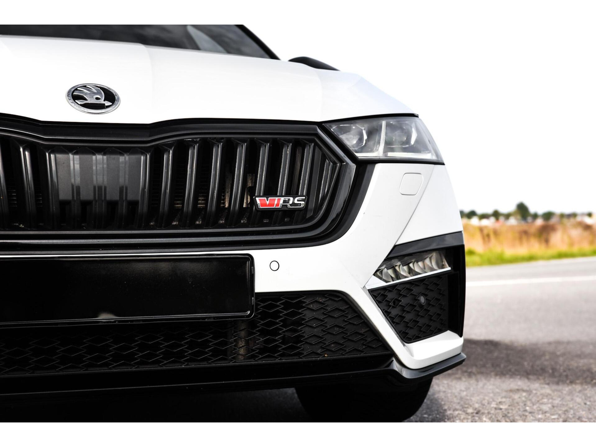 Skoda Octavia Combi RS iV 245PK Pano Matrix HUD