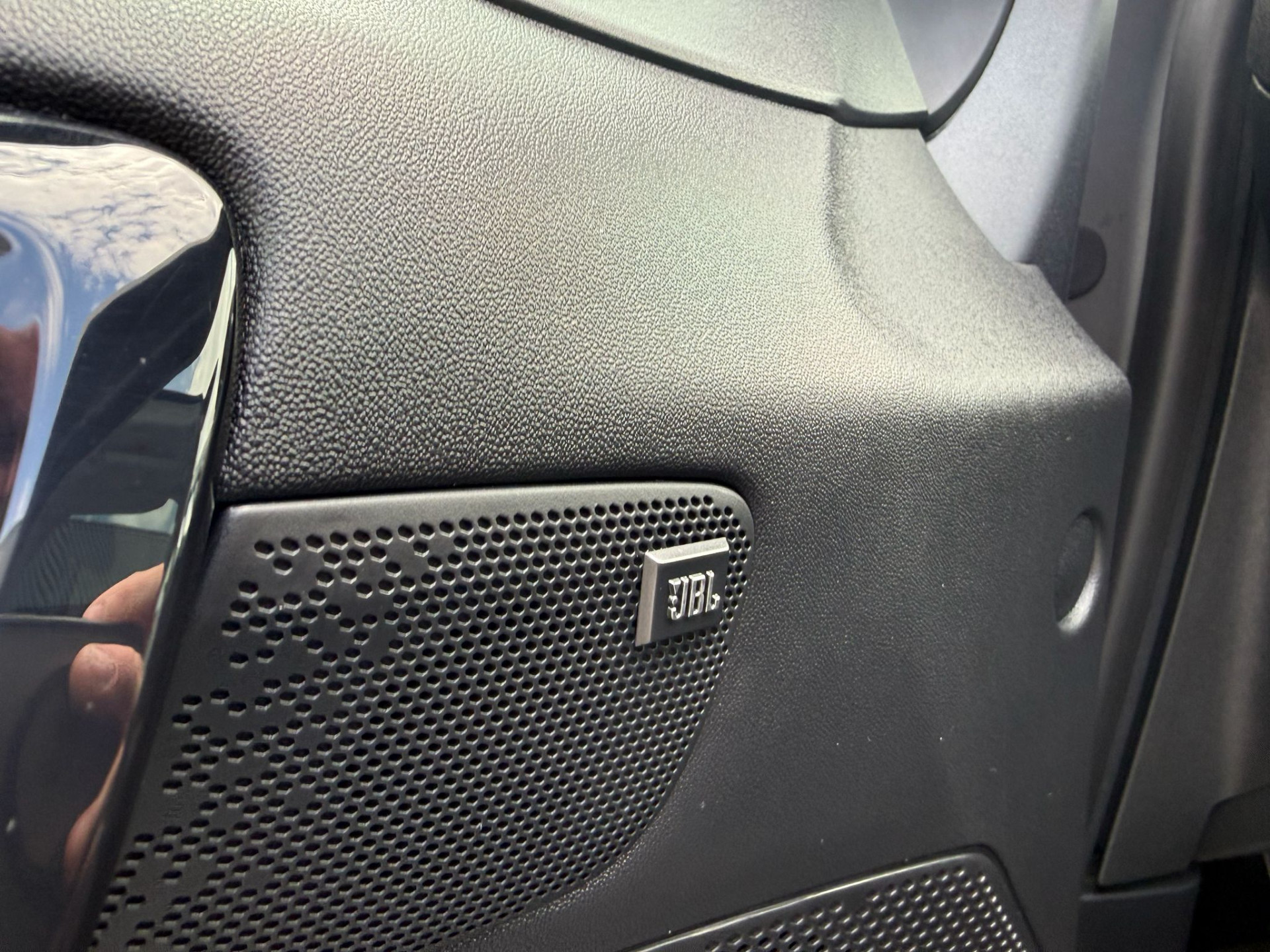 Peugeot 208 1.2 110PK Allure | 2E EIGENAAR | 3/6/12MND GARANTIE | PANO | DAB | CARPLAY | NAVI | CRUISE | JBL | AIRCO | TREKHAAK | MAT |