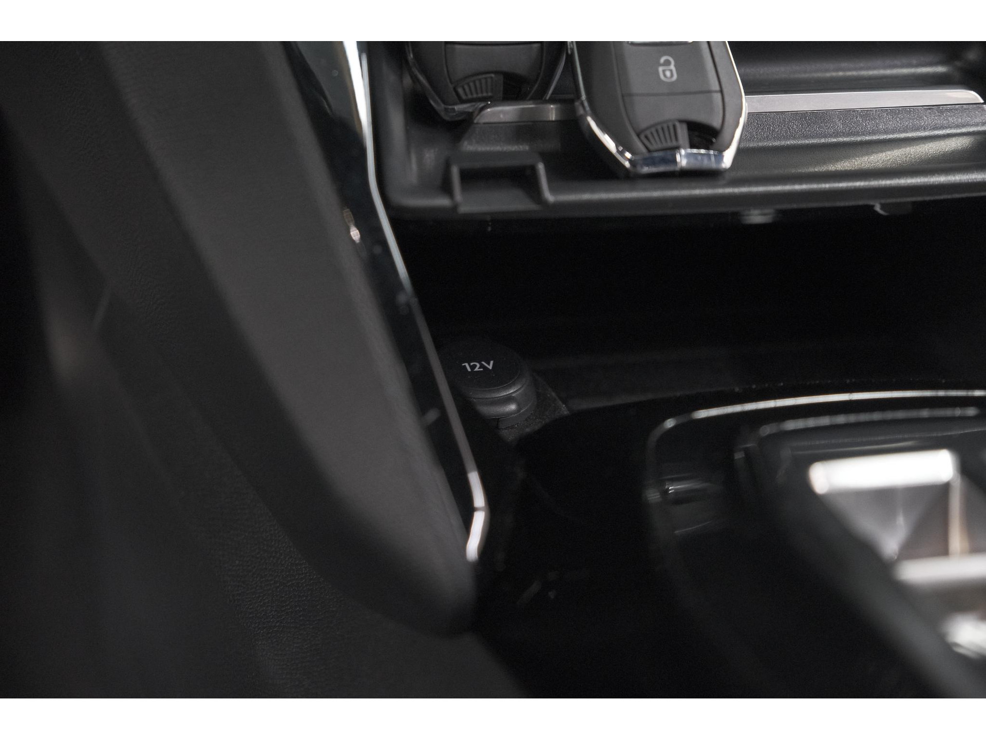 Peugeot 208 Hybrid 136 e-DCS6 GT Camera | Apple Carplay & Android Auto | Parkeersensoren