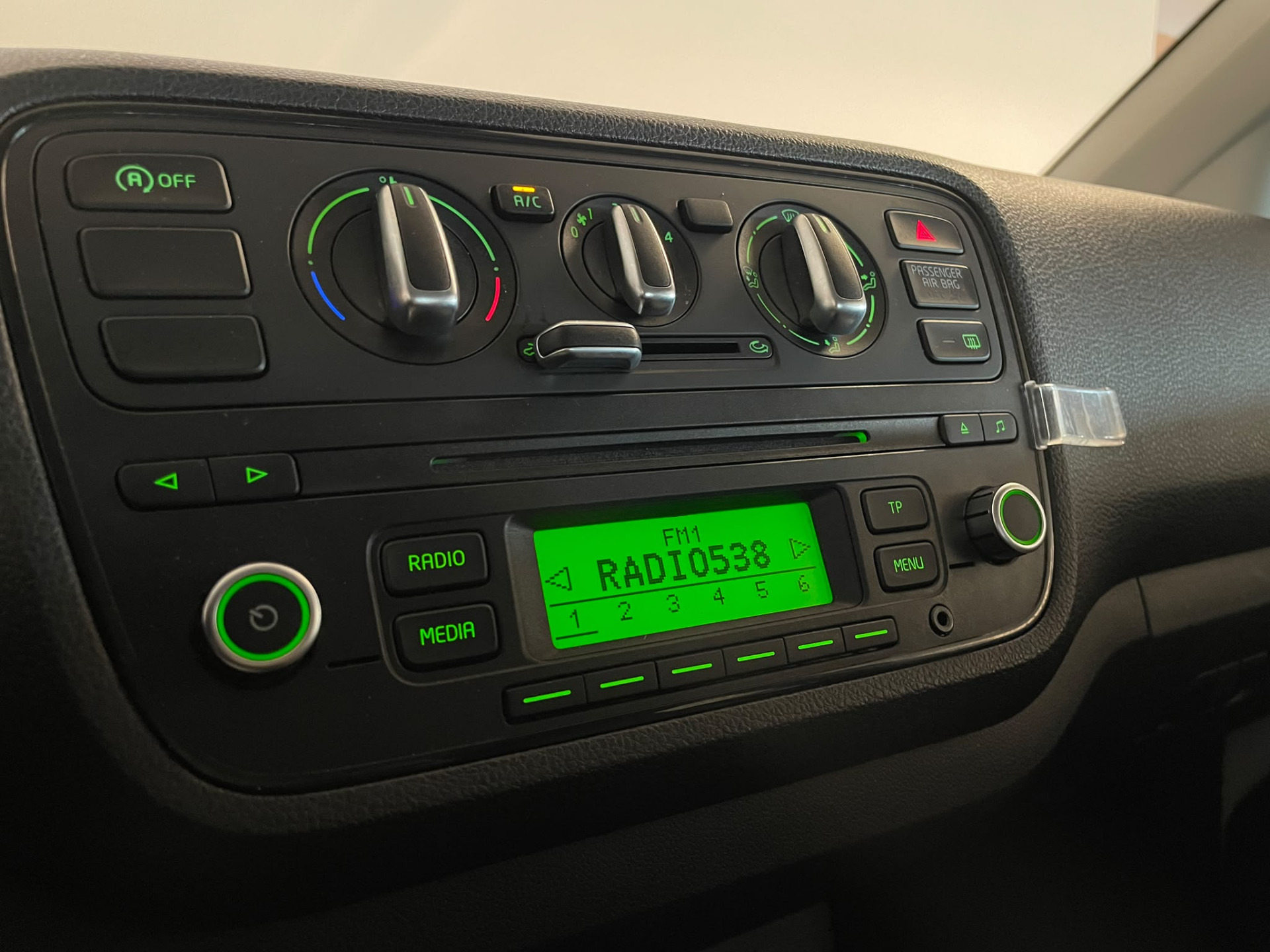 ŠKODA Citigo 1.0 Greentech Drive AIRCO CRUISE ELEK RAMEN CENT VERG NWE DISTRI NWE APK VELGEN ZEER NETTE AUTO INRUIL MOG