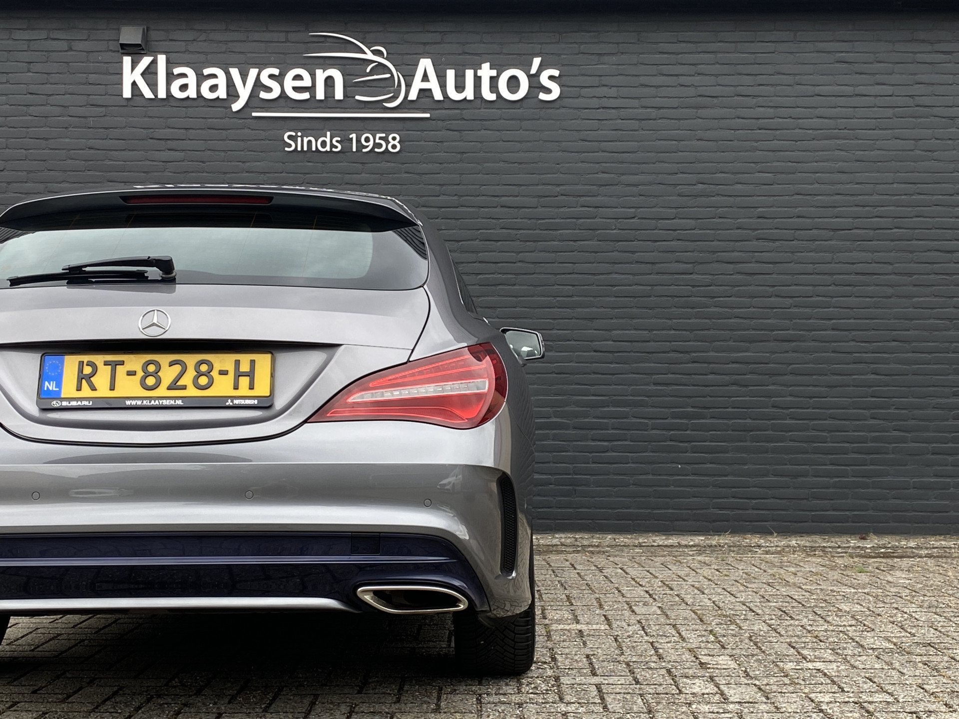 Mercedes-Benz CLA-klasse Shooting Brake 180 AMG Edition AUT. | 1e eigenaar | dealer onderh. | navigatie | a. carplay | alcantara interieur