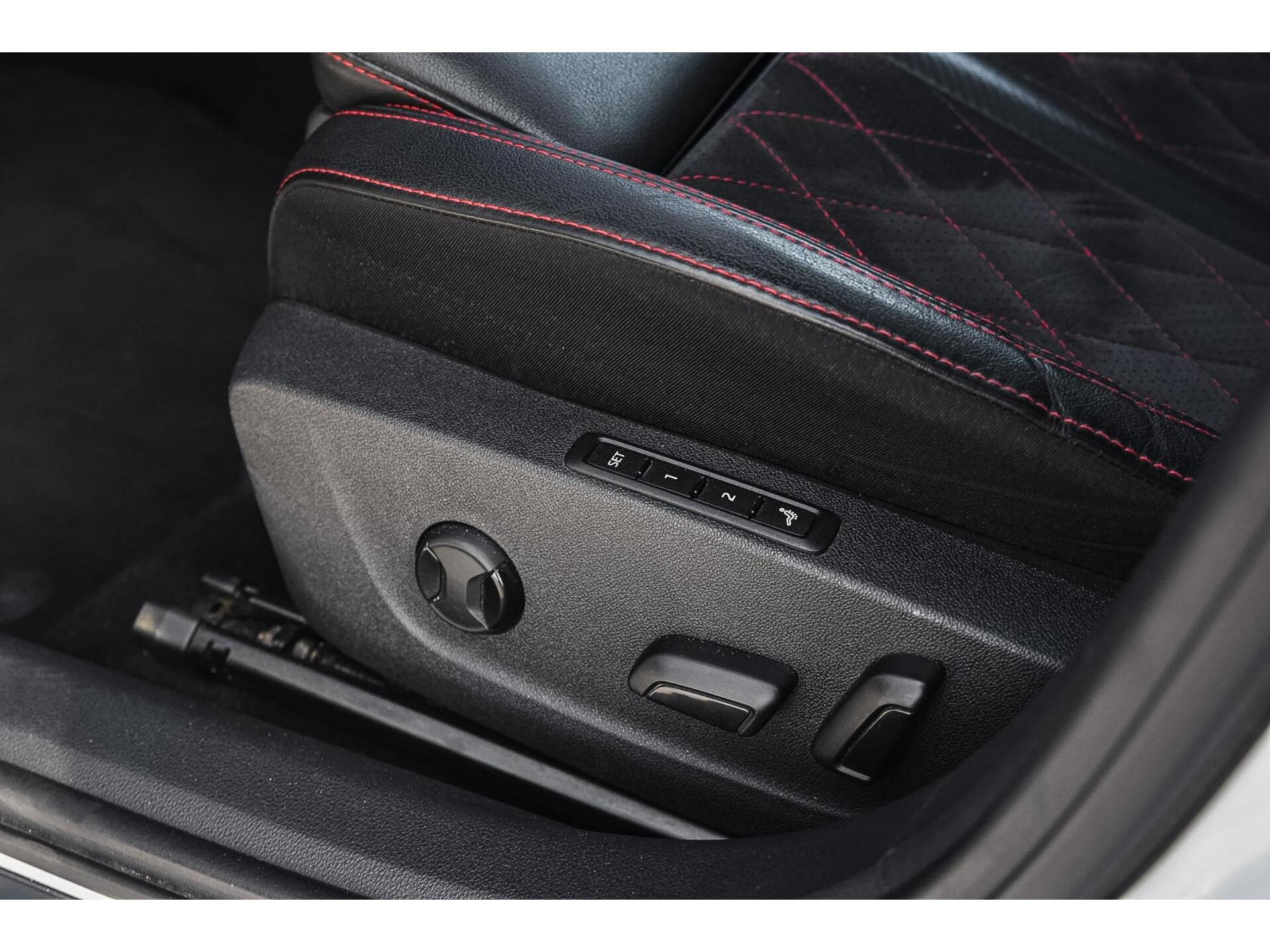 Skoda Octavia Combi RS iV 245PK Pano Matrix HUD