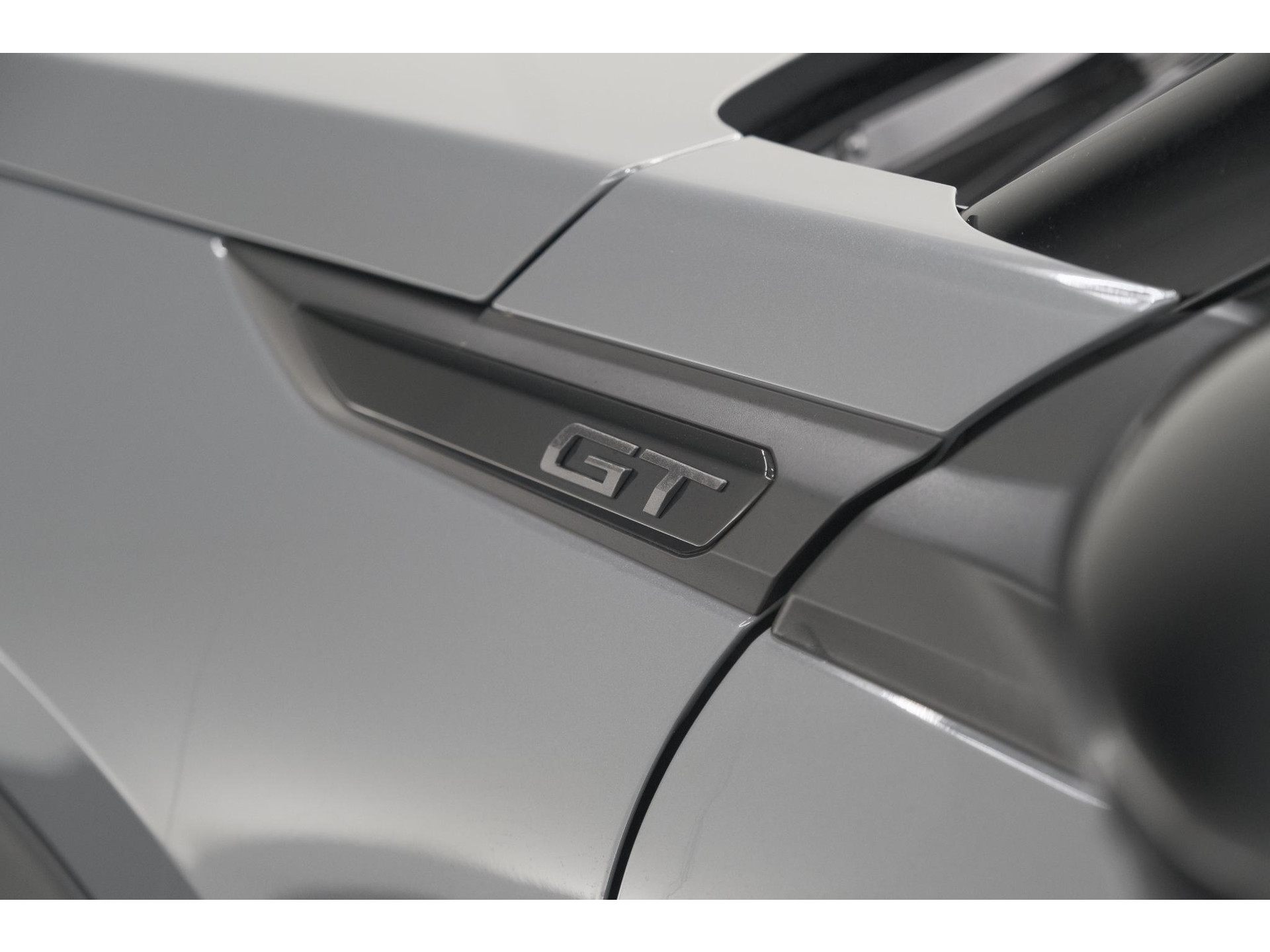 Peugeot 2008 1.2 Hybrid 136 GT | 360 Camera | Adaptieve Cruise Control | Navigatie | Dodehoekdetectie