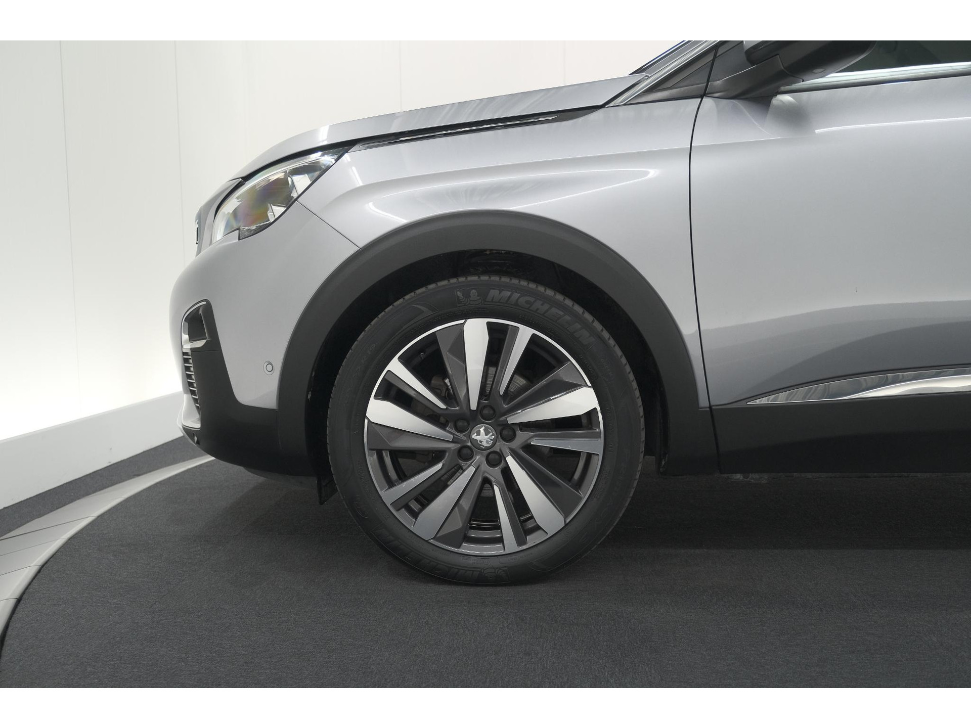 Peugeot 3008 PureTech 130 EAT8 Blue Lease Premium | Elektrische Kofferklep | Dodehoekdetectie | Stoelen-Pakket