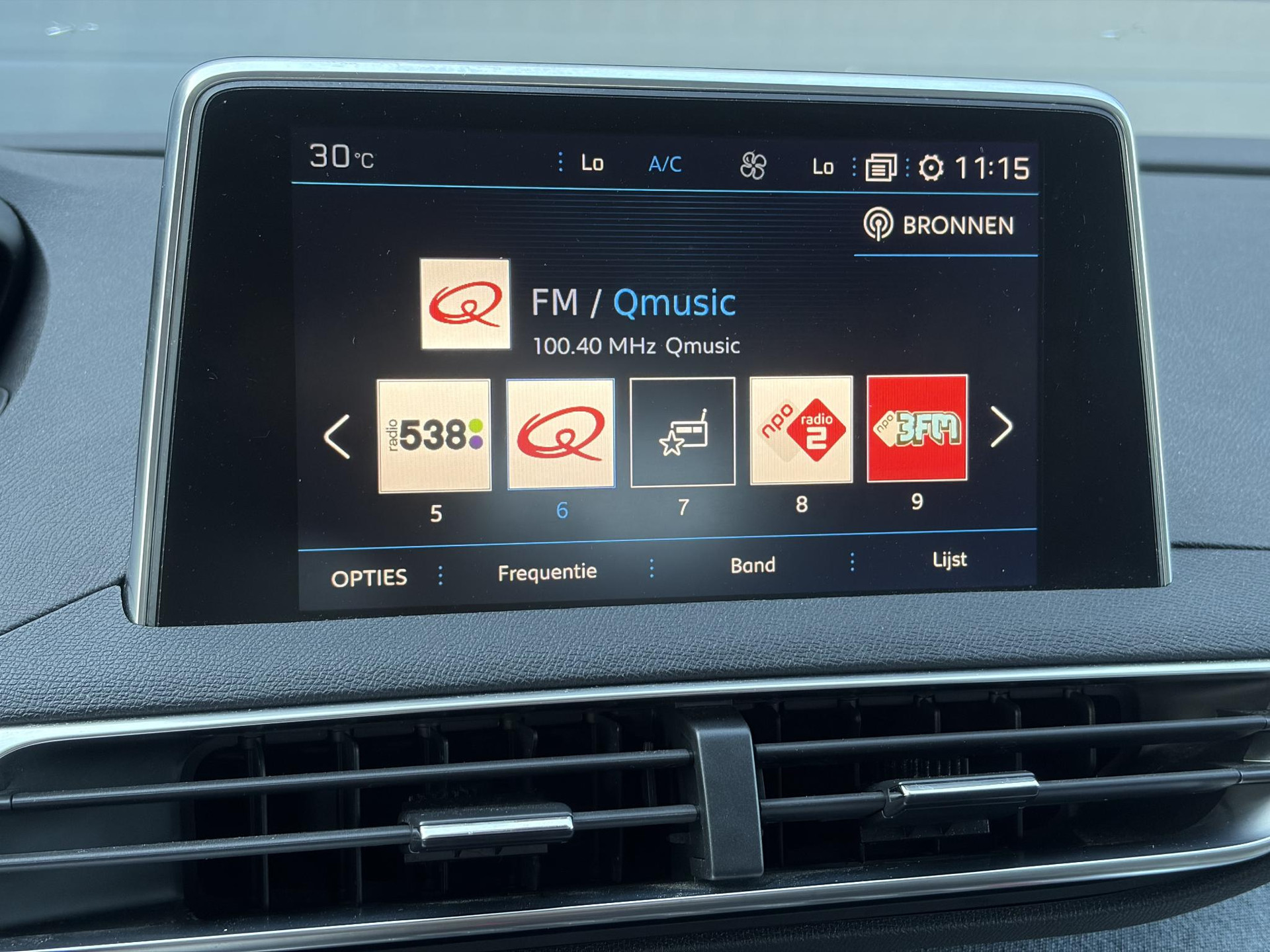 Peugeot 3008 1.2 PureTech Allure 2e Eigenaar l D-riem vv in 2023 l 360° Camera l Carplay l Dealer Onderhouden l Keyless l Stoelverwarming l Dodehoek l 6 Bak l Pdc V+A l 131pk l Bj 12-2017 l 19'' Lmv l Apk tot 12-2026