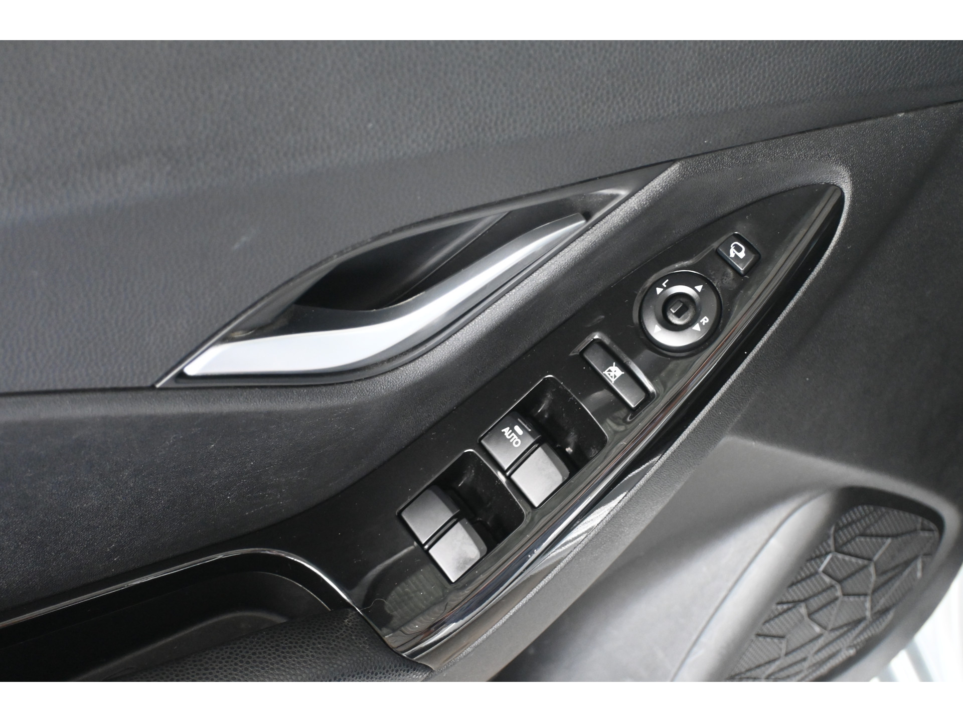 Hyundai ix20 1.4i i-Catcher Clima Navigatie Schuifdak Trekhaak Goed Onderhouden! Inruil Mogelijk!