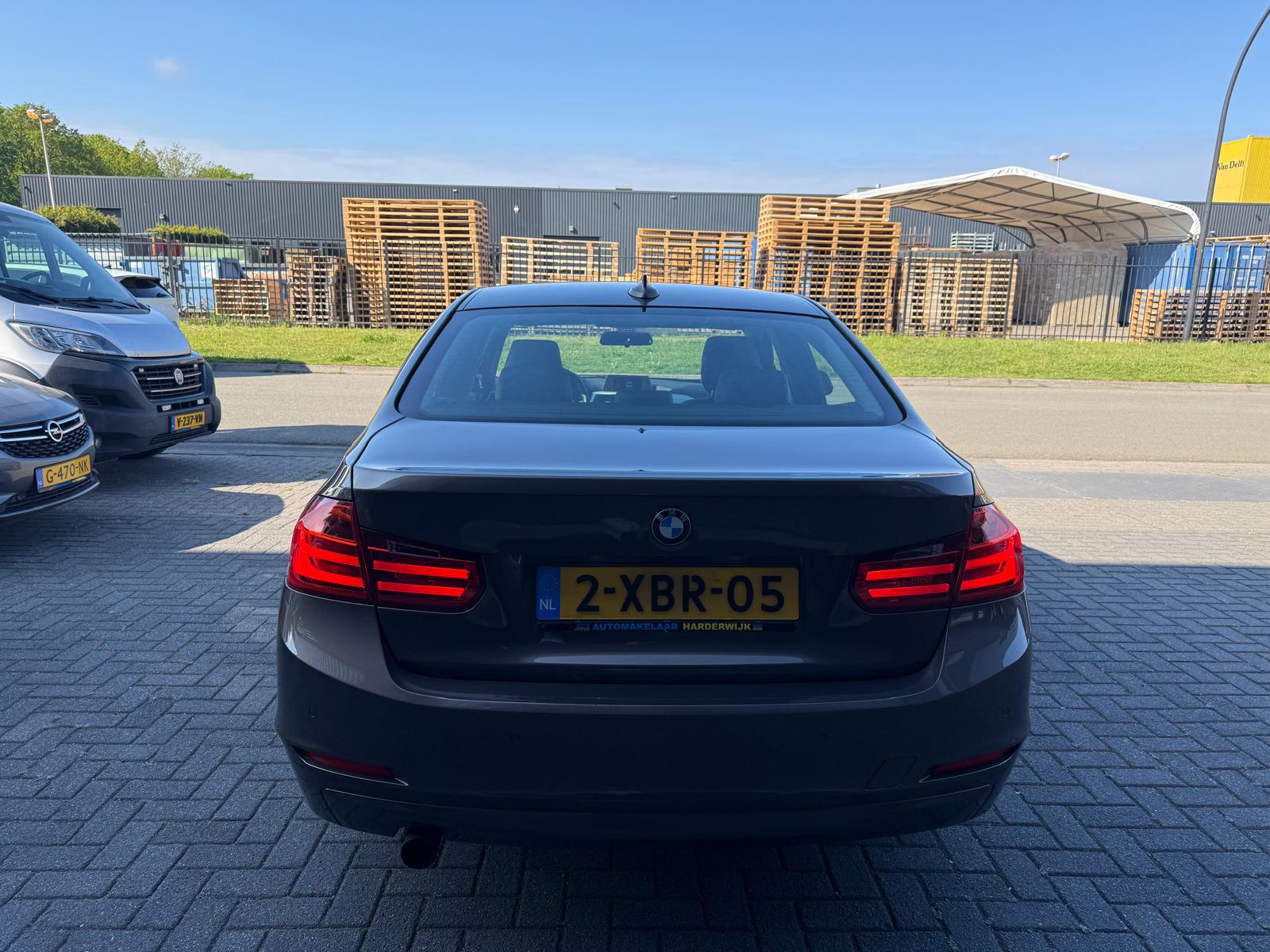 BMW 3-serie 316i Executive | 3/6/12MND GARANTIE | AUTOMAAT | CRUISE | NAVI | ELECRAMEN | CLIMA | LED |