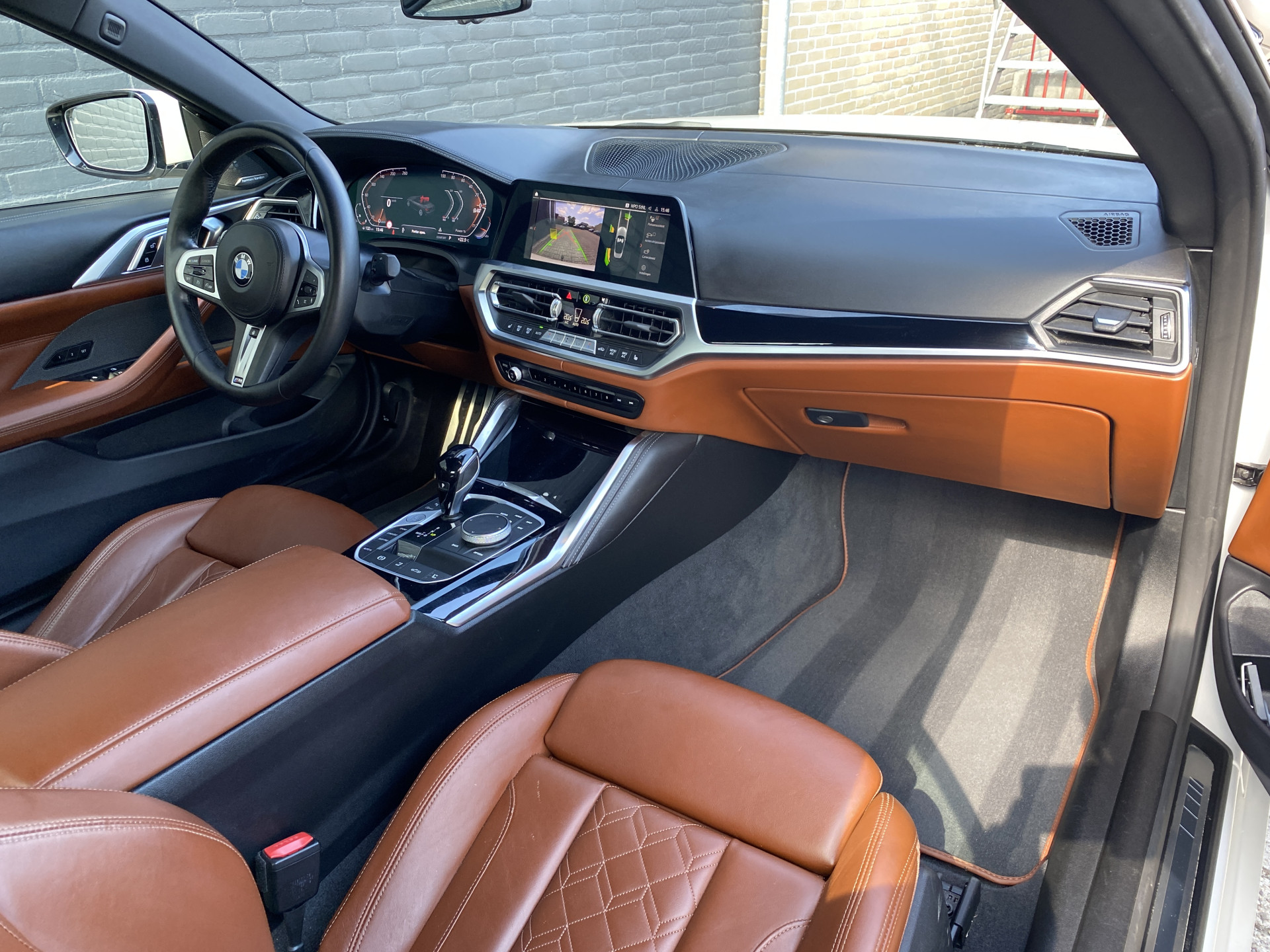 BMW 4-serie Cabrio 420i M-Sport 184 pk High Executive AUT. | dealer onderh. | cognac leder | memory seat | trekhaak | stoel-/stuurverw.