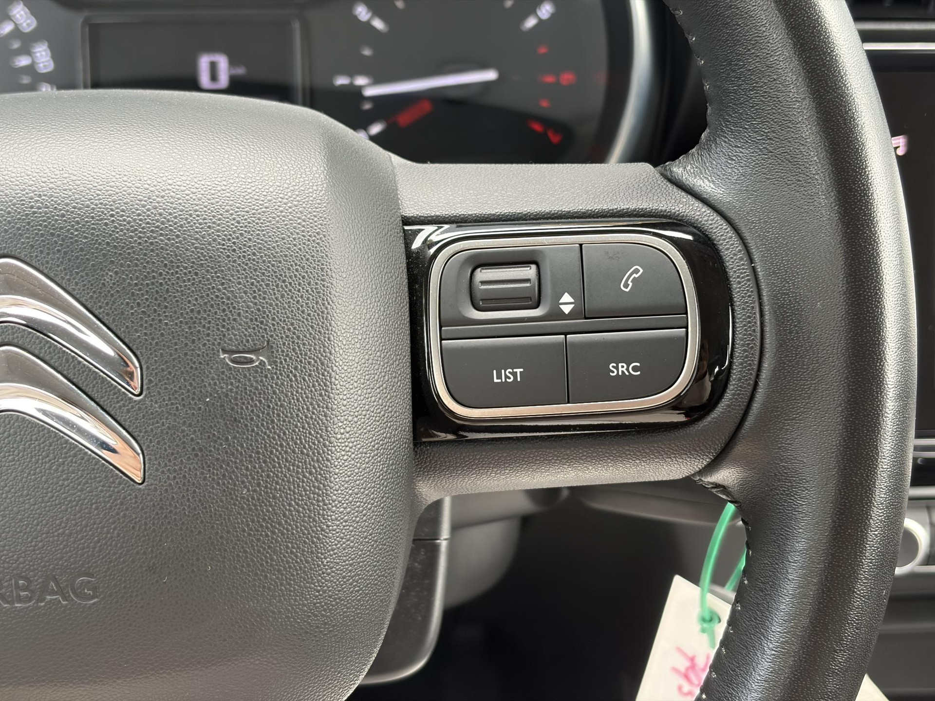 Citroen C3 Aircross 1.2 PureTech Feel ✓1e Eigenaar✓D-riem vv in 08-2026✓Draadloze telefoonlader✓Carplay✓Navi✓Clima✓Cruise✓Pdc✓Rijstrooksensor✓Bj 10-2018✓Lm velgen✓N.A.P✓Apk tot 11-2027