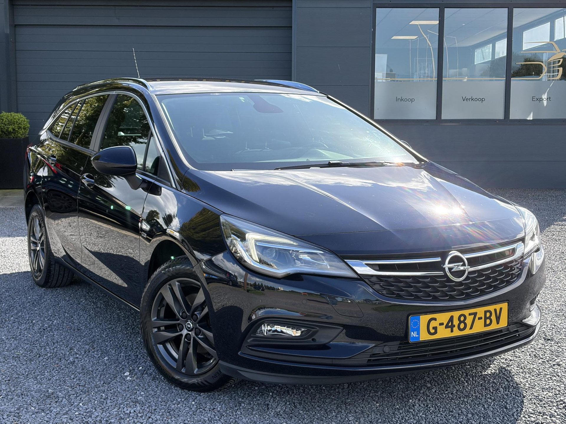 Opel Astra Sports Tourer 1.4 Turbo 120 Jaar Edition ✓150pk✓Carplay✓Navi✓Trekhaak✓Pdc V+A✓Clima✓Cruise✓6 Bak✓Lm velgen✓N.A.P✓Apk tot 02-2028