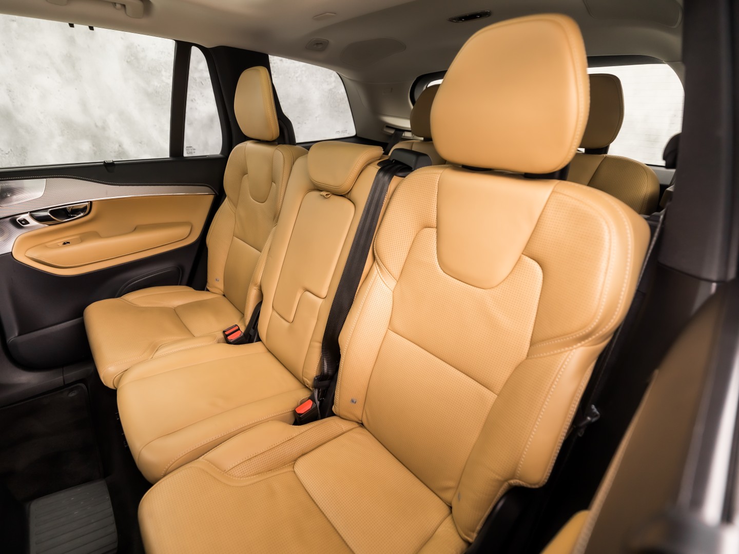 Volvo XC90 2.0 T8 Twin Engine AWD Inscription 7 Persoons 408Pk Automaat (PANORAMADAK, BOWERS&WILKINS, MEMORY SEATS, BRUIN LEDER, CAMERA, STOELKOELING/VERWARMING, HEAD-UP DISPLAY, GETINT GLAS, ELEK ACHTERKLEP, NIEUWSTAAT)