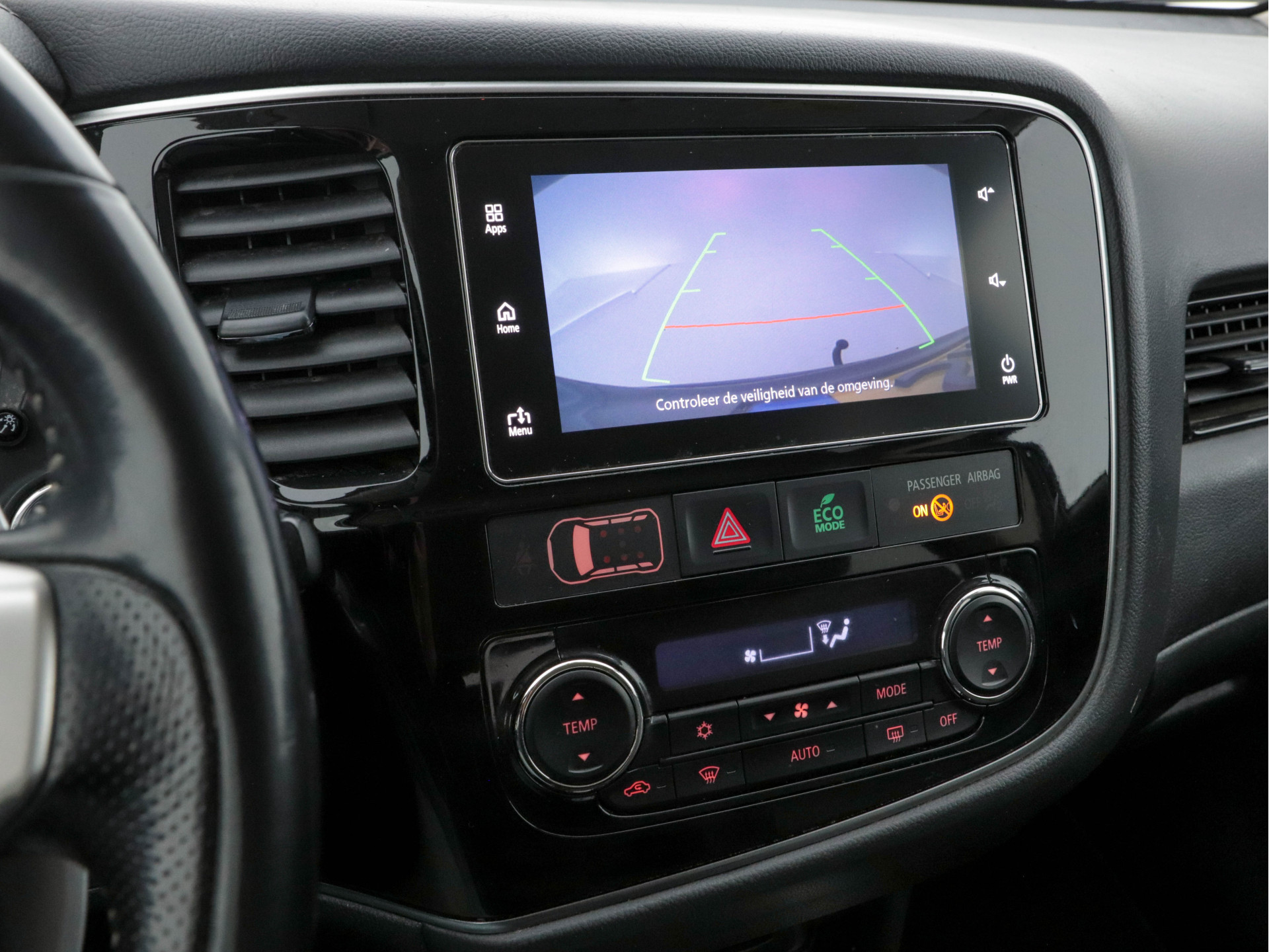 Mitsubishi Outlander 2.0 Plug-in Hybrid AWD (INCL-BTW)  *MICROFIBRE-LEATHER | NAVI-FULLMAP | KEYLESS | DAB | CAMERA | ECC | CRUISE | CARPLAY | PRIVACY-GLASS | TOWBAR | SHIFT-PADDLES | 16"ALU*