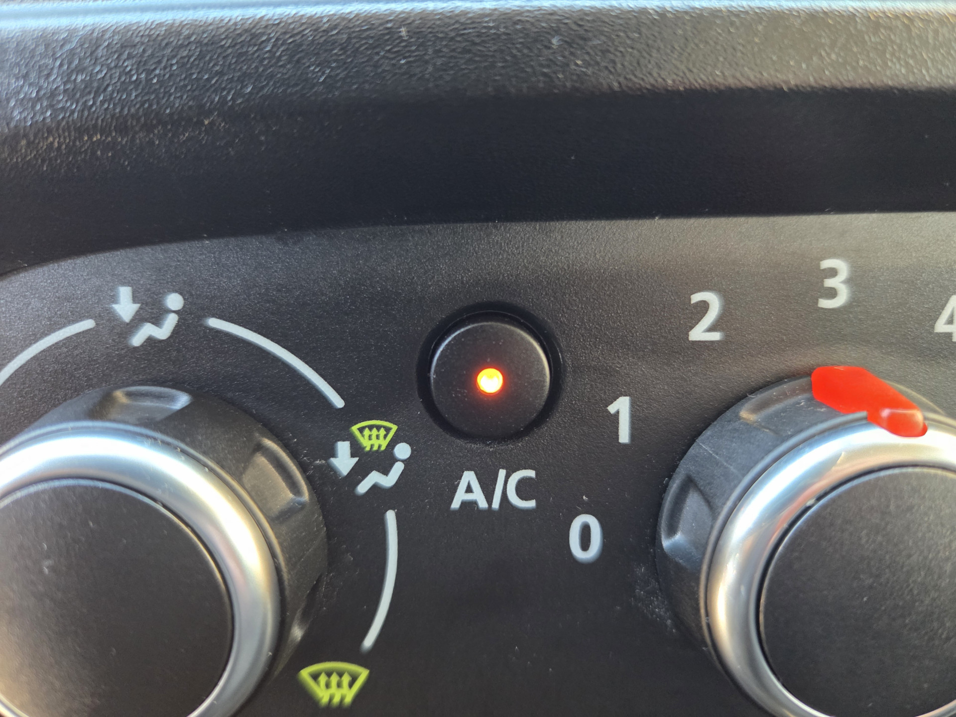 Renault Trafic 2.0 dCi 120Pk /88kw  L2 Airco  Parkeersensor Trekhaak Business