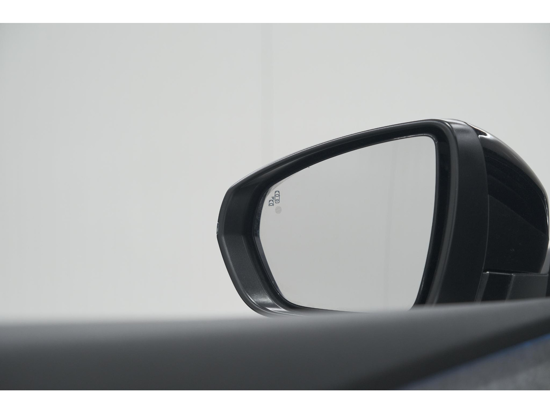 Peugeot 5008 PureTech 130 GT | Camera | Adaptieve Cruise Control | Dodehoekdetectie | Navigatie