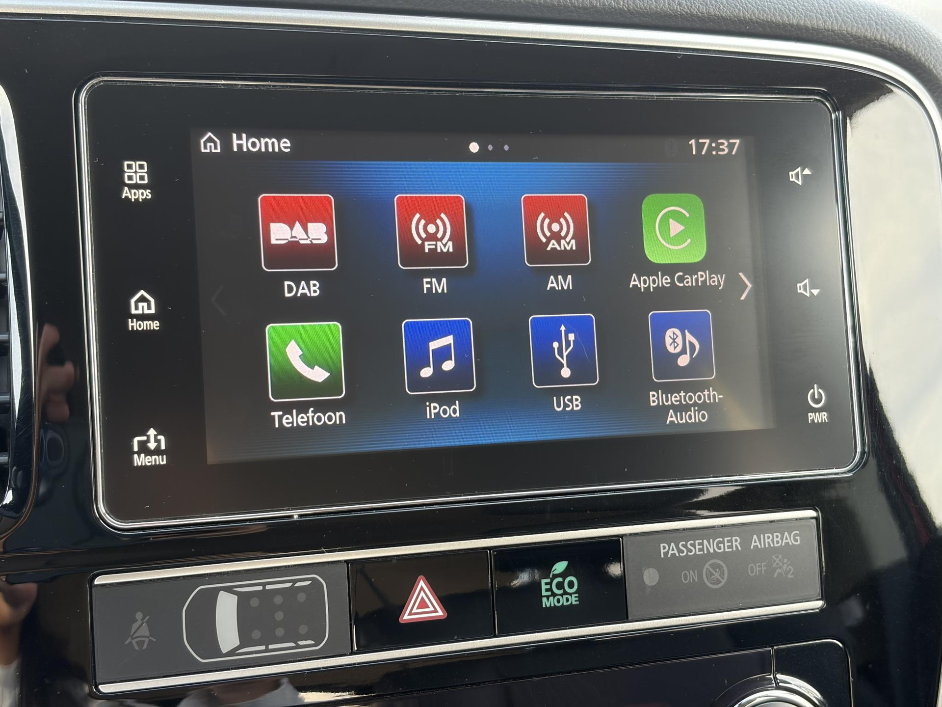 Mitsubishi Outlander 2.4 PHEV Intense ✓1e Eigenaar✓Trakhaak✓SOH 67%✓Carplay✓Camera✓Alcantara-Leder✓Stoelverw-Stoelverkoeling✓Clima✓Cruise✓Pdc V+A✓Keyless✓Net beurt gehad✓18" Lmv✓N.A.P✓Apk tot 10-2027