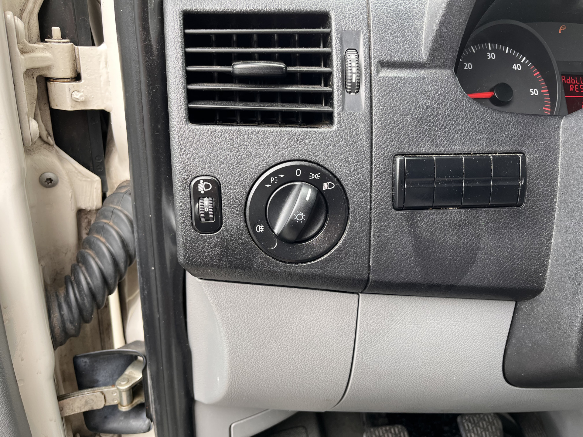 Volkswagen CRAFTER 30  L2 H2 80 KW Euro 5 *BUSCAMPER | AIRCO | CRUISE | LUIFEL*