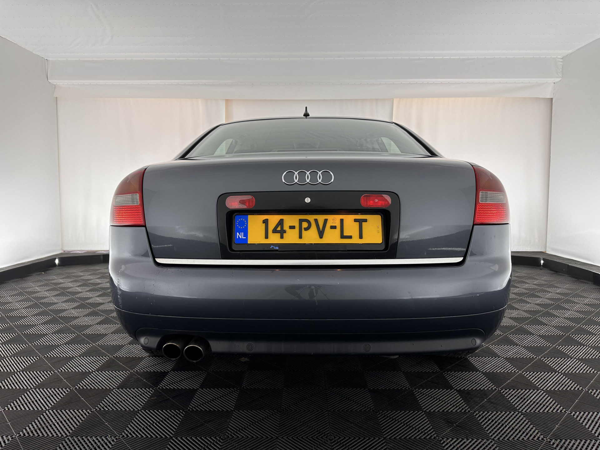 Audi A6 Limousine 2.4 MT  [ GEARBOX-PROBLEM ] Aut. *LUXURY-LEATHER | ECC | PDC | CRUISE | RADIO-CD | COMFORT-SEATS | 17"ALU*