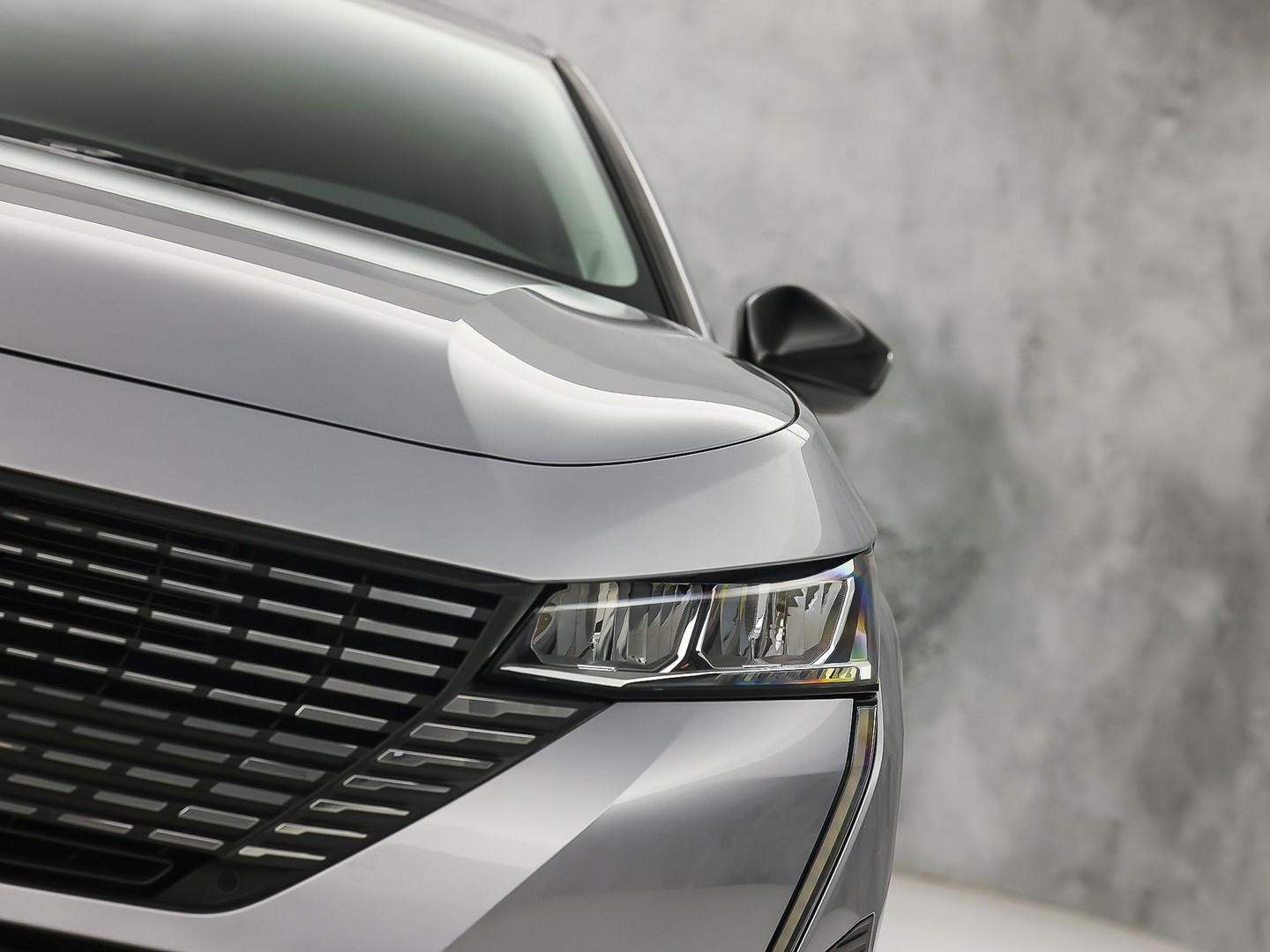 Peugeot 308 SW 1.6 Plug-in Hybrid 180 Allure 180Pk Automaat (APPLE CARPLAY, GROOT NAVI, 360 CAMERA, LEDER, SPORTSTOELEN, GETINT GLAS, ADAPTIVE CRUISE, KEYLESS, NIEUWSTAAT)