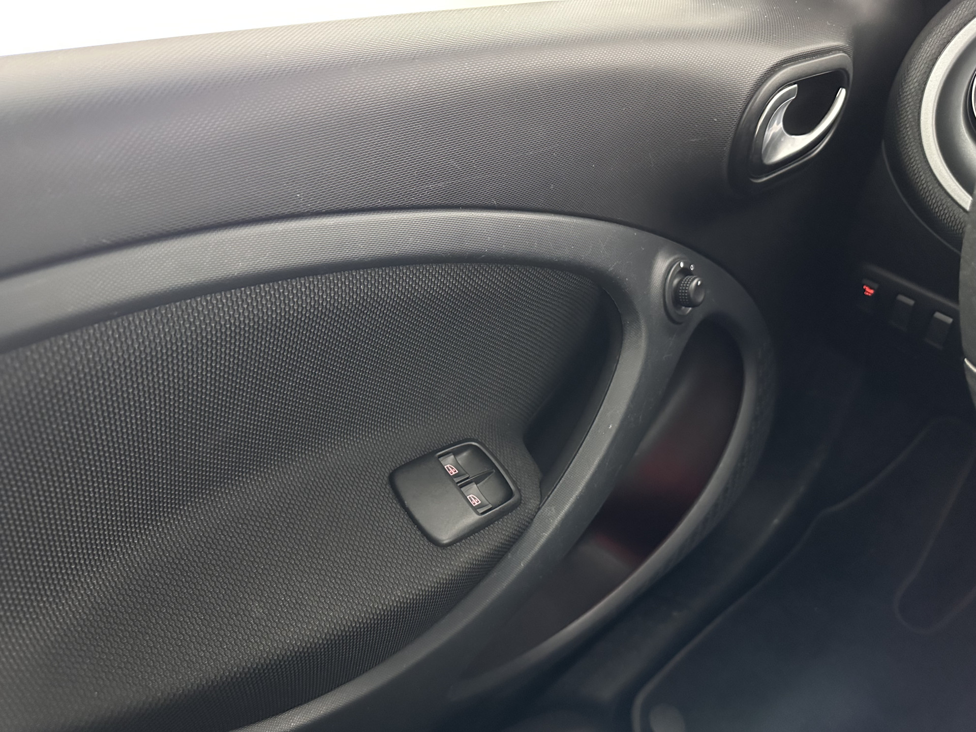 Smart forfour EQ Business Solution 18 kWh [ 3-Fase ] {SOH-89%} (INCL-BTW) Aut. *NAVI-FULLMAP | LEATHER | ECC | CRUISE | HEATED-COMFORT-SEATS | 15"ALU*