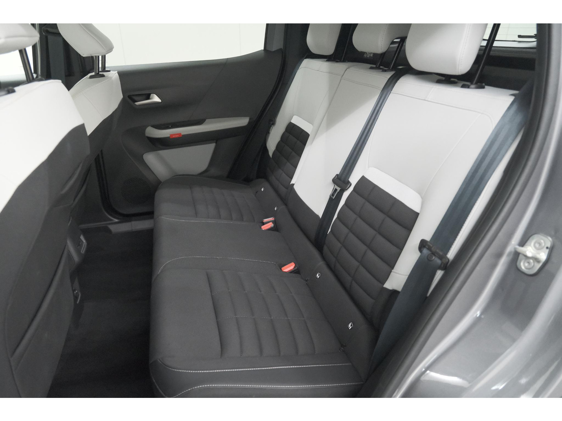 Citroen C3 Aircross 1.2 Hybrid 145pk Max | Camera | Dodehoekdetectie | Navigatie