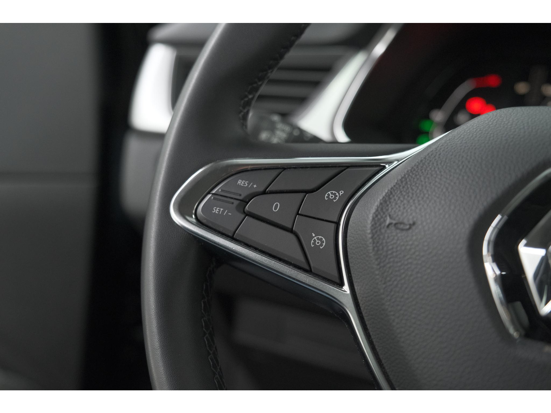 Renault Captur Mild Hybrid 140 EDC Intens | Camera | Navigatie | Parkeersensoren | Stoelverwarming