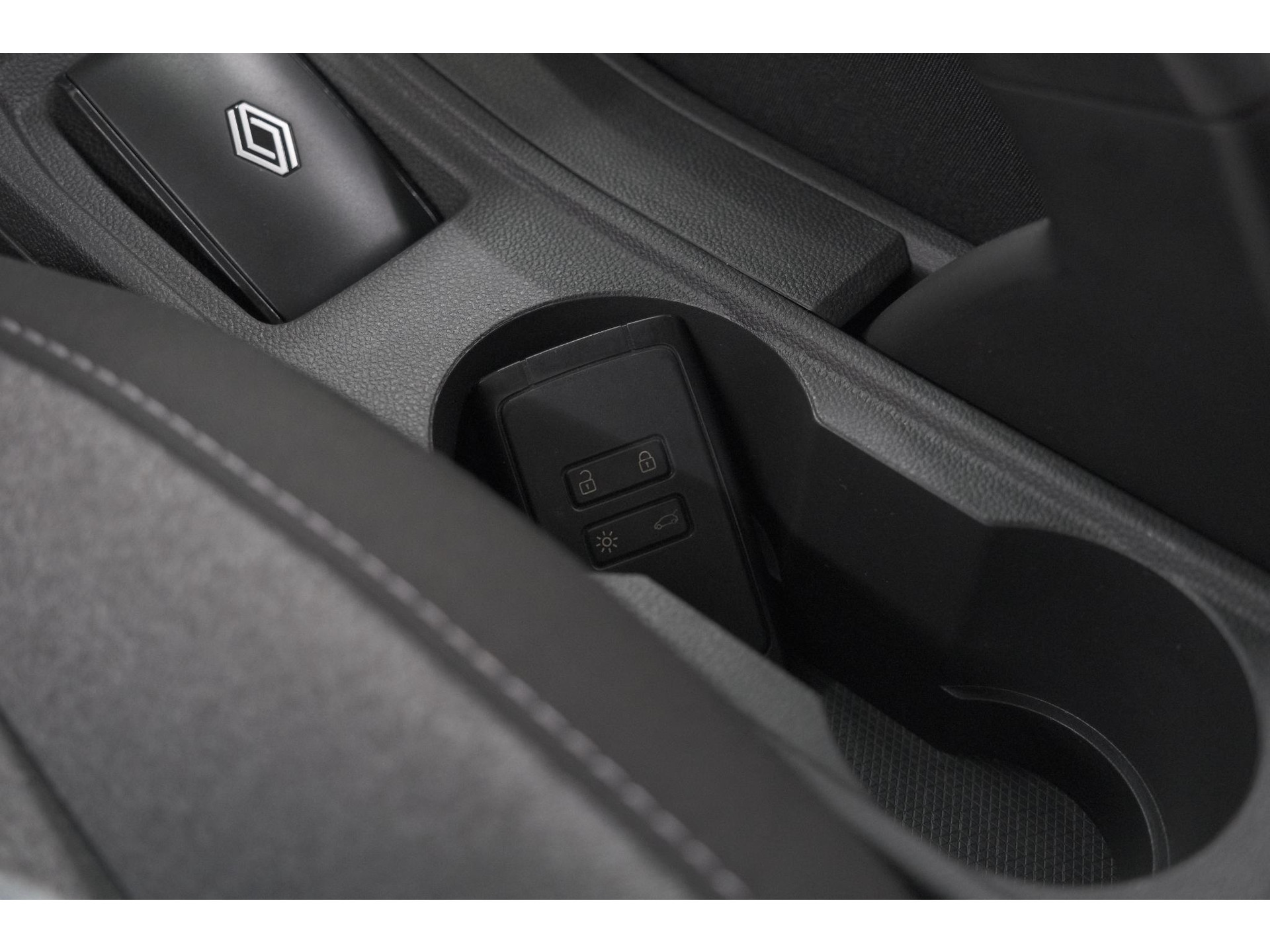 Renault Clio TCe 90 GPF evolution | Stoelverwarming | Parkeersensoren | Navigatie | Apple Carplay