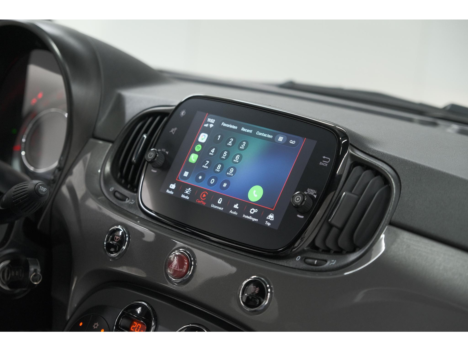 Fiat 500 C 1.0 Hybrid Dolcevita | Apple Carplay | Parkeersensoren | Climate control