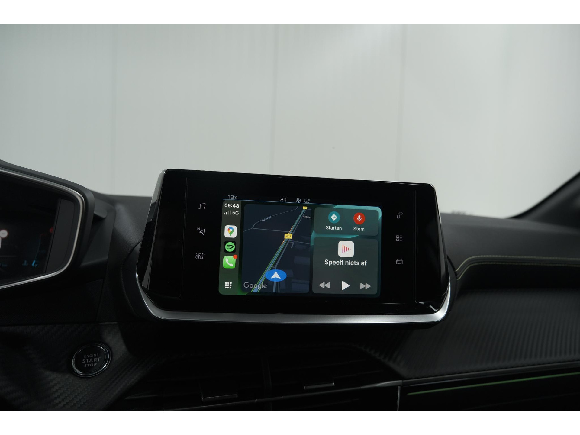 Peugeot 208 PureTech 100 GT | Camera | Adaptieve Cruise Control | Navigatie | Apple Carplay