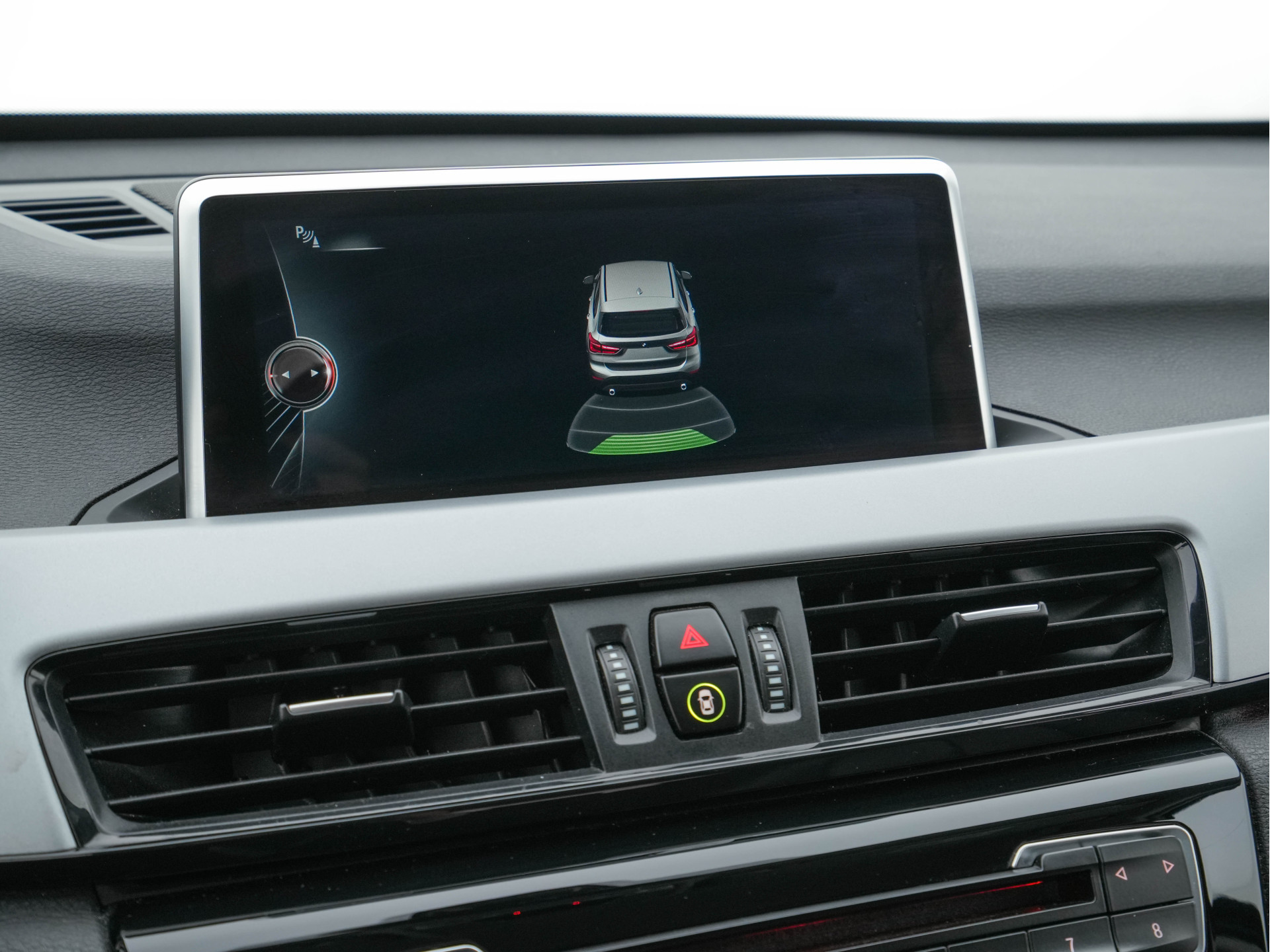 BMW X1 sDrive16d Centennial High Executive *LUXURY-LEATHER | NAVI-FULLMAP | HIFI-SOUND | FULL-LED | HEAD-UP | DAB | PRIVACY-GLASS | ECC | PDC | CRUISE | HEATED-COMFORTSEATS | TOWBAR | KEYLESS | 17"ALU*