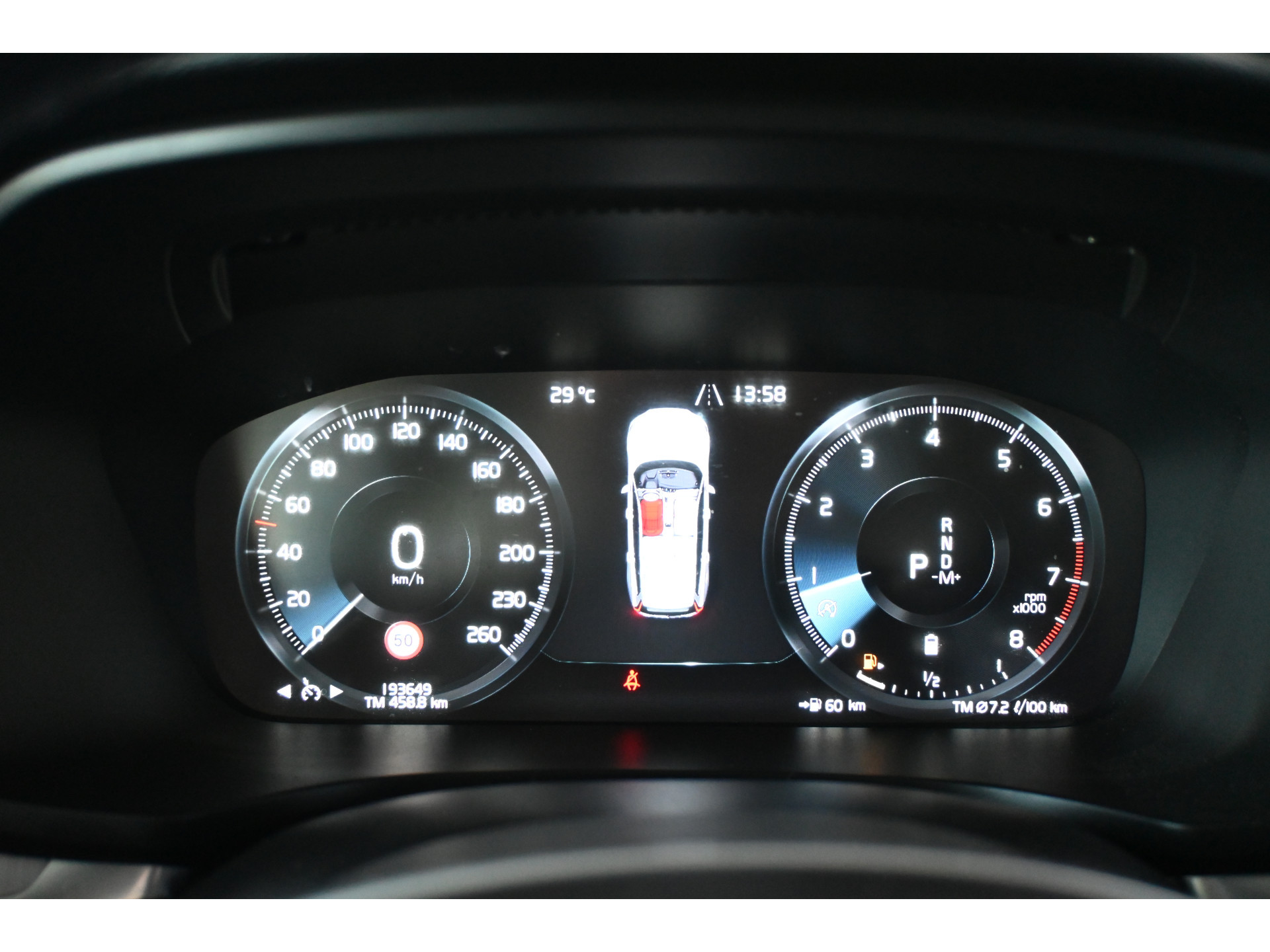 Volvo V60 2.0 B3 Momentum Advantage Automaat Navigatie Stuur/Stoelverwarming Inruil Mogelijk!