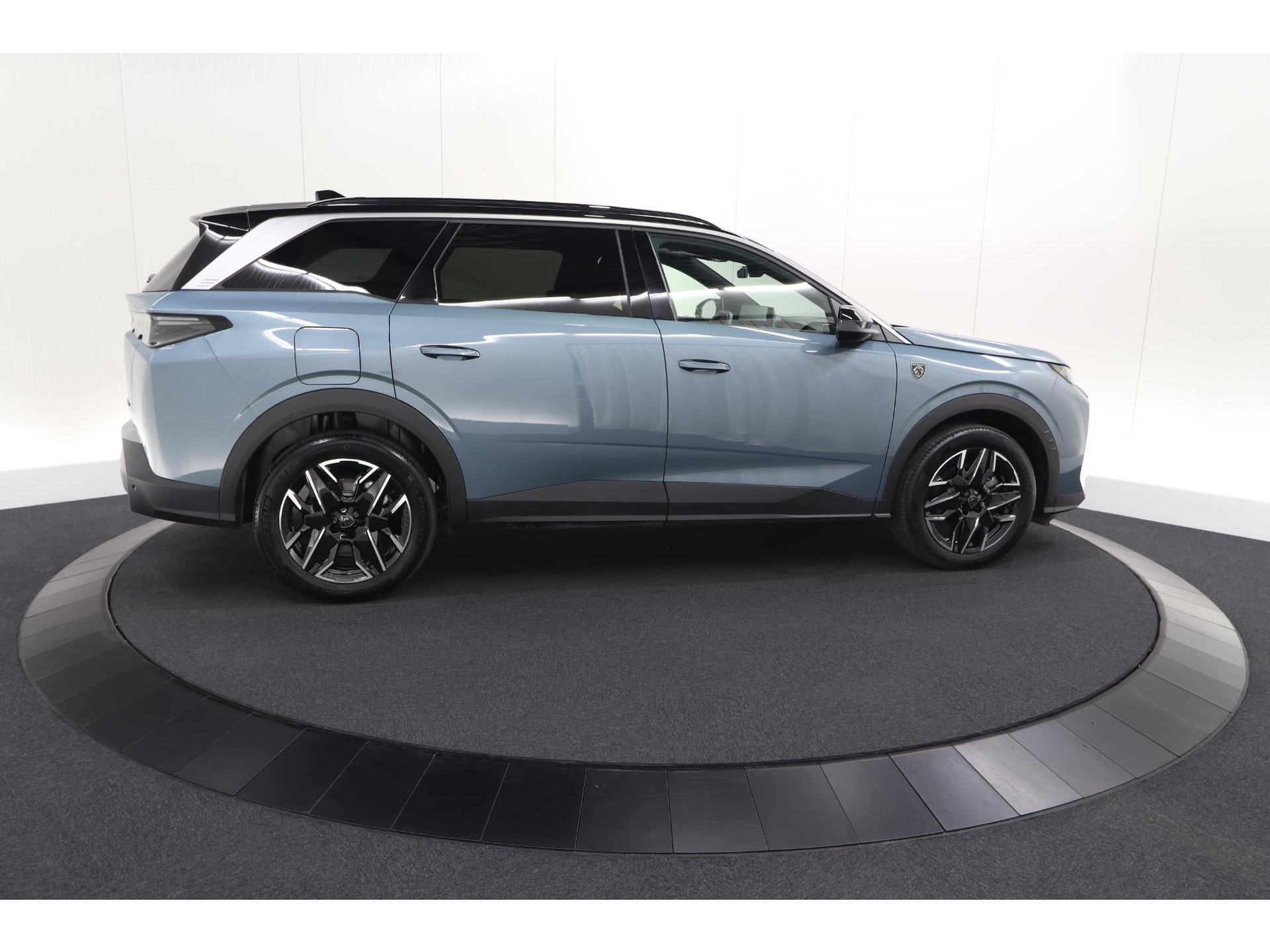 Peugeot 5008 1.2 Hybrid 136 GT 7p | Adaptieve Cruise control | Elektrische Kofferklep | Stoelverwarming