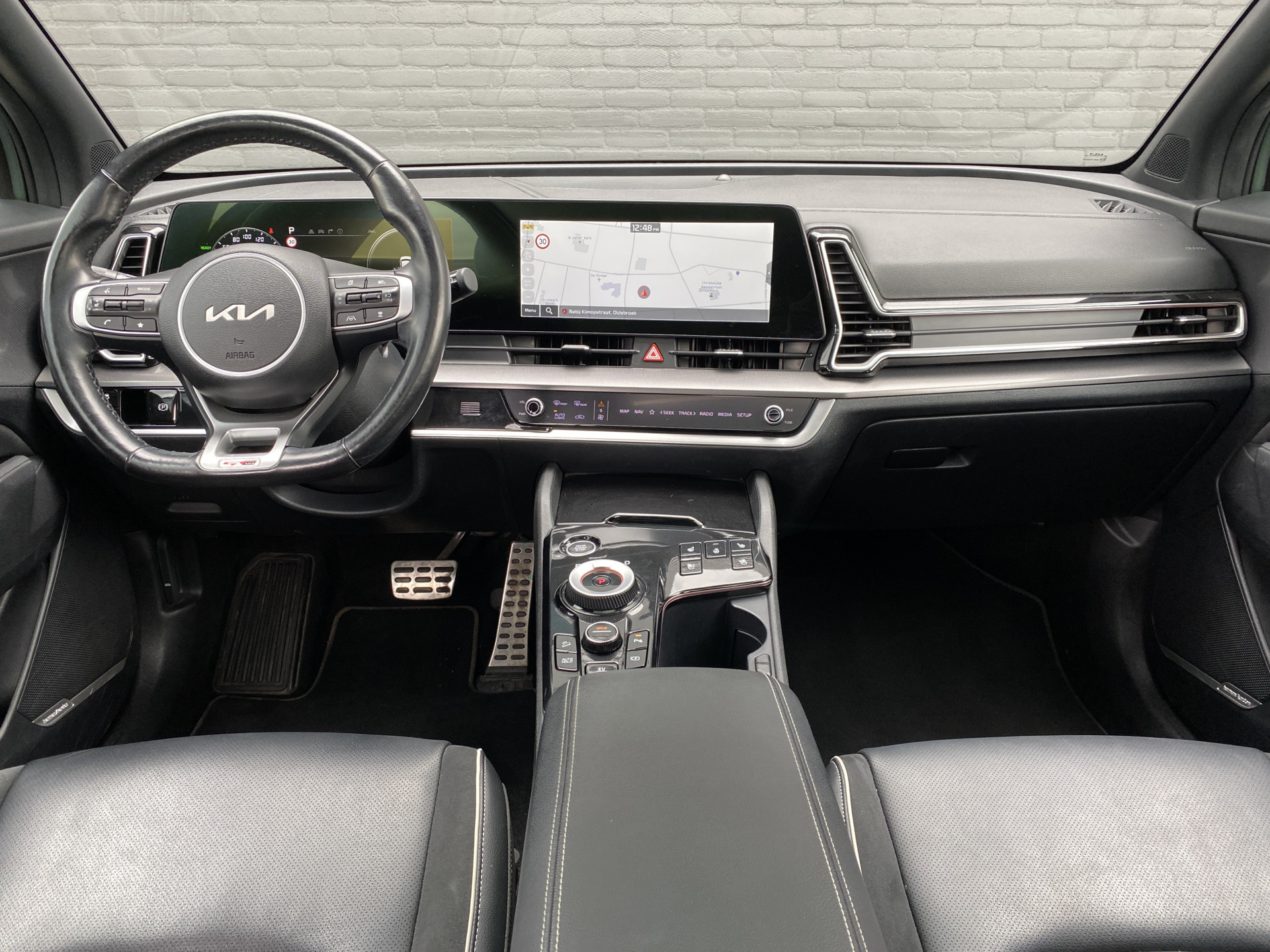 Kia Sportage 1.6 T-GDi Plug-in Hybrid AWD GT-PlusLine | dealer onderh. | panoramadak | trekhaak | leder interieur | navigatie