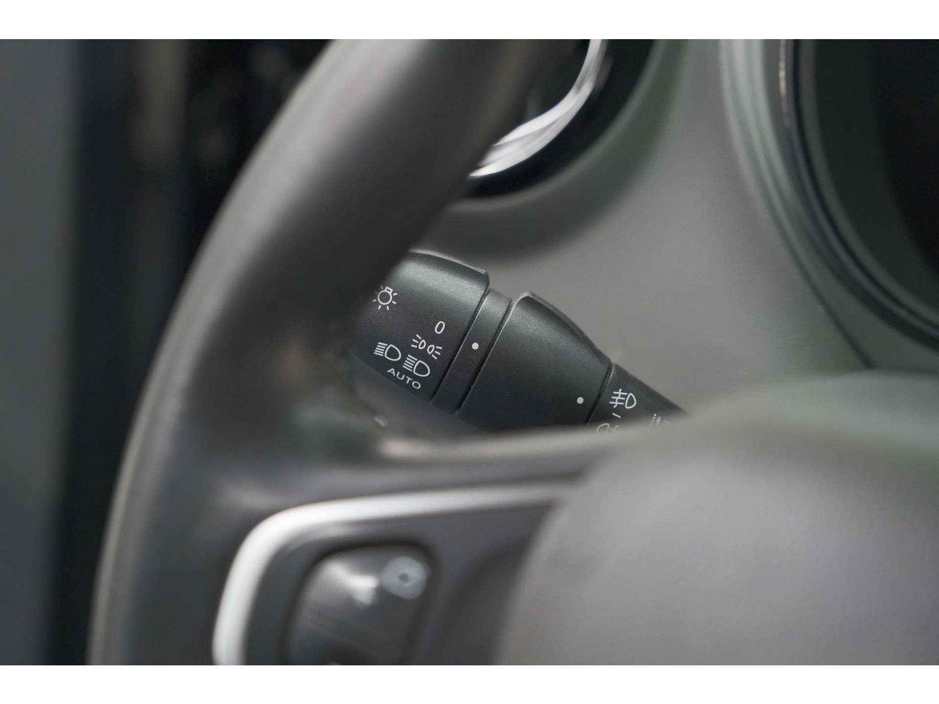 Renault Captur TCe 130 Intens | Camera | Navigatie | Parkeersensoren | Climate Control