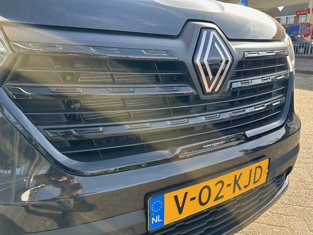 Renault Trafic 170PK L2H1 Extra DC DUBBEL CABINE | ANNIVERSARY BLACK EDITION | CAMERA | Stoelverwarming | NAVI