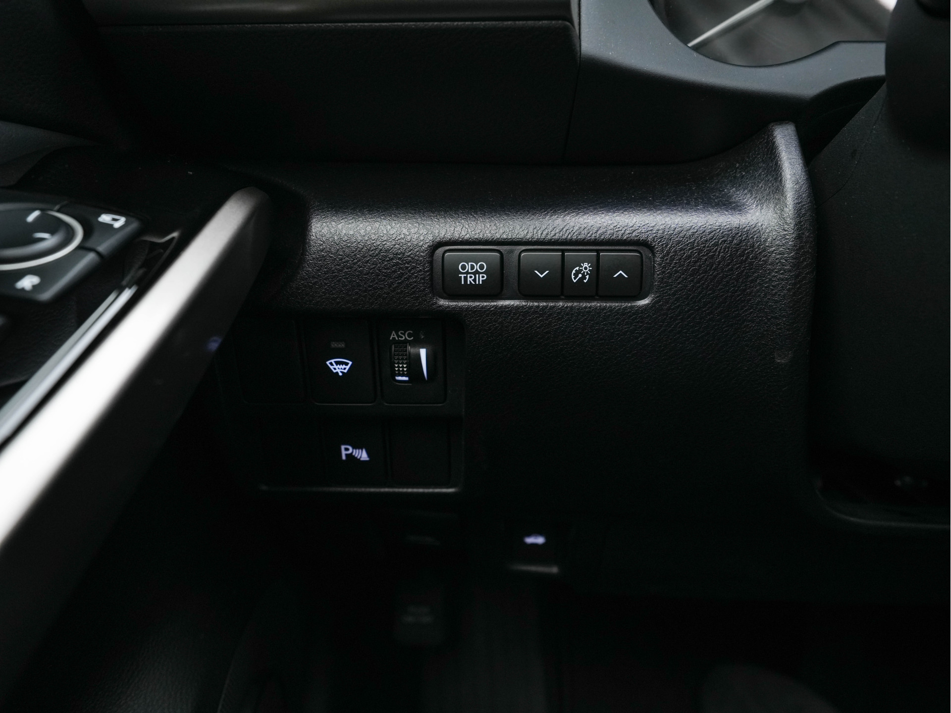 Lexus IS 300h Hybrid Business Line Aut. *PANO | LEATHER-MICROFIBRE | FULL-LED | NAVI-FULLMAP | HEATED-COMFORTSEATS | CAMERA | ECC | SHIFT-PADDLES | PDC | CRUISE | 17''ALU*