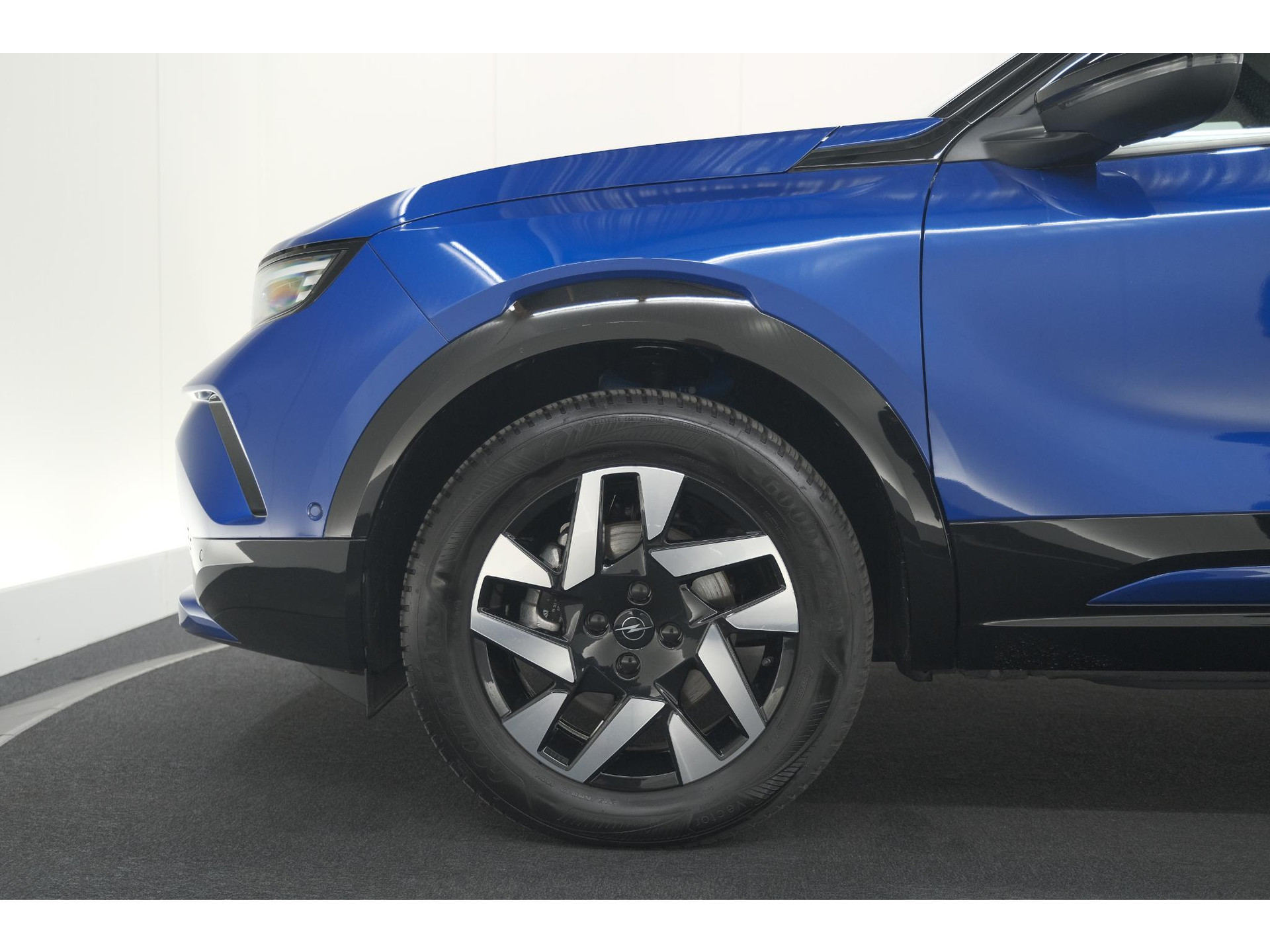 Opel Mokka 1.2 Turbo 145 Hybrid GS | Allseason Banden | Adaptieve Cruise Control | Camera | Dodehoekdetectie | Stoelverwarming