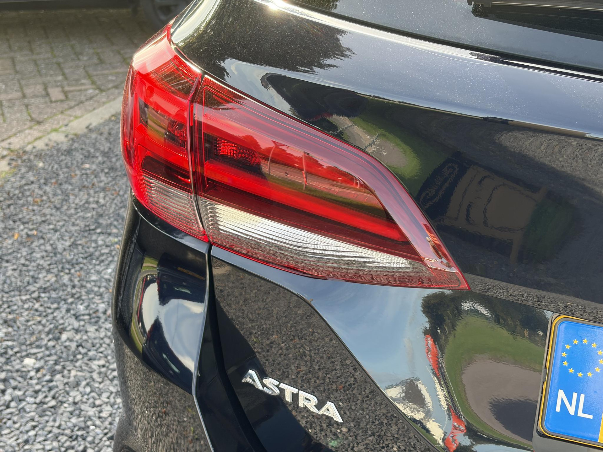 Opel Astra Sports Tourer 1.4 Business Executive ✓2 Eigenaar✓Camera✓Navi✓Trekhaakt✓Carplay✓Stoelverw✓Stuurverw✓Automaat✓Dealer Onderhouden✓Keyless✓Clima✓Cruise✓Pdc V+A✓Halfleder✓Comfortstoelen✓150pk✓Rijstrooksensor✓Dodehoeksensor✓Elekt Stoelen✓Lm velgen✓N.