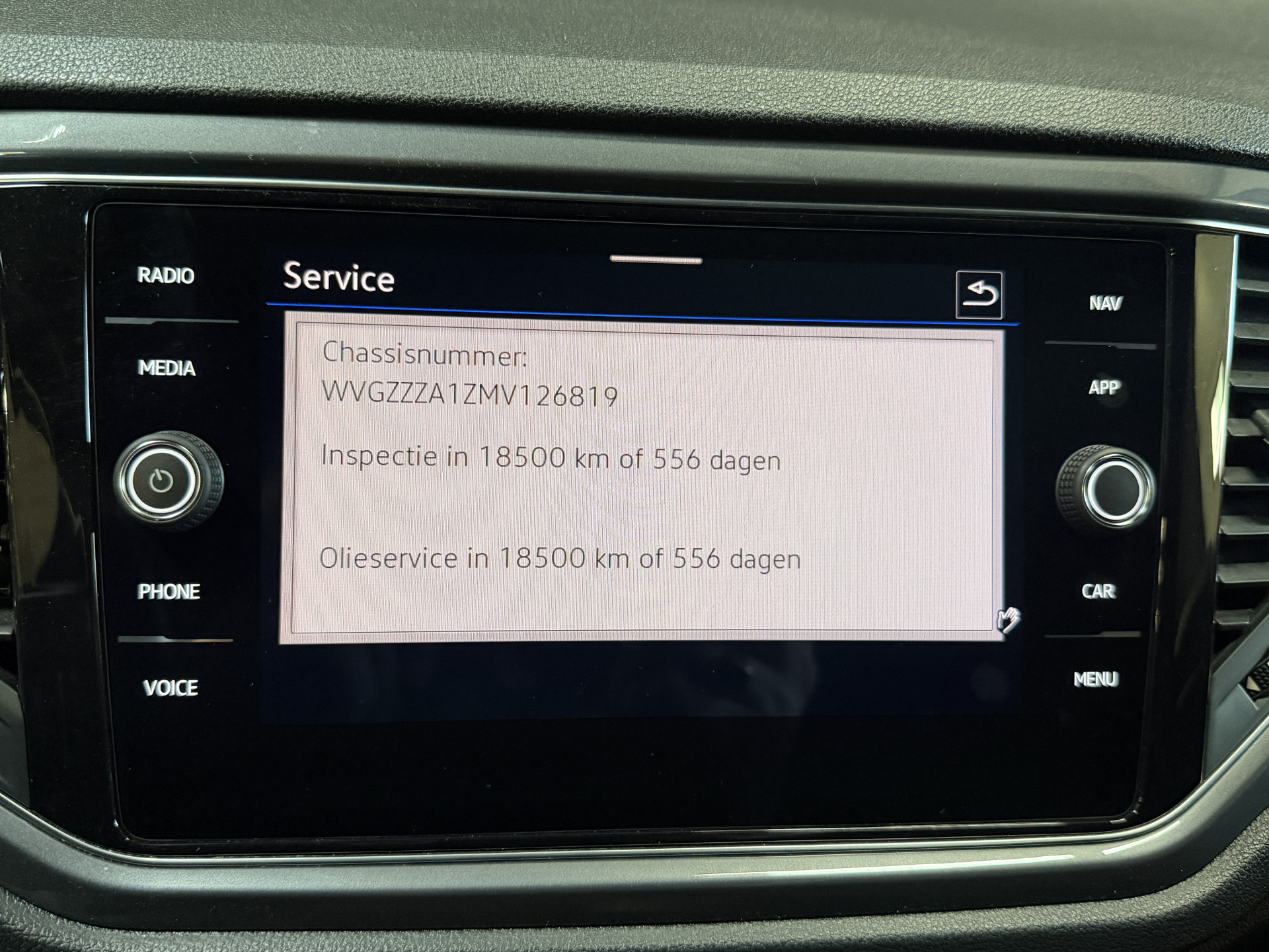 Volkswagen T-Roc 1.5 TSI Sport Business R | Pano | Camera | Stoelverw. | Adaptive cruise | Full LED | Dodehoeksensor