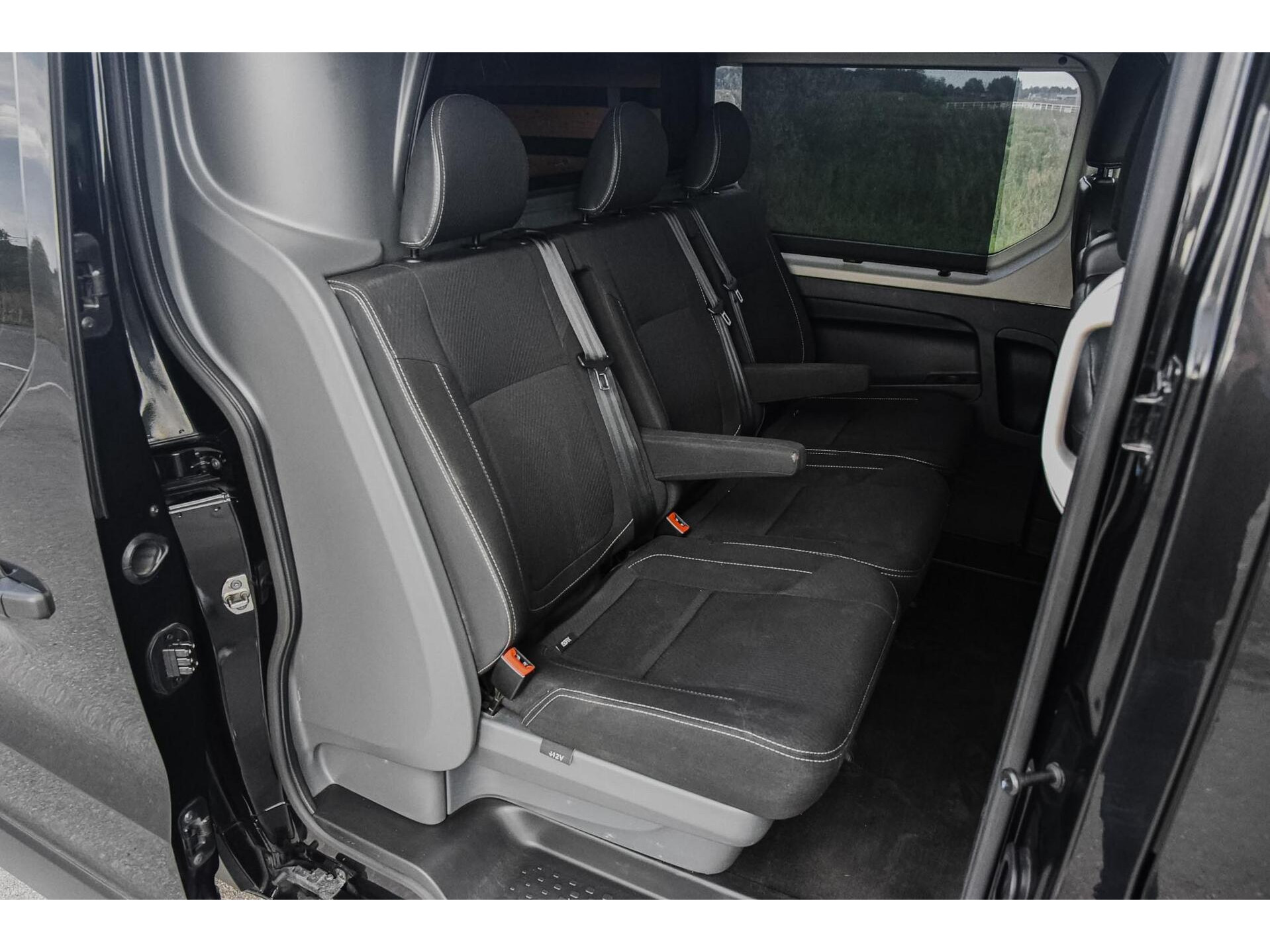 Trafic 2.0 dCi 145 DC Luxe | Automaat | 6-Pers