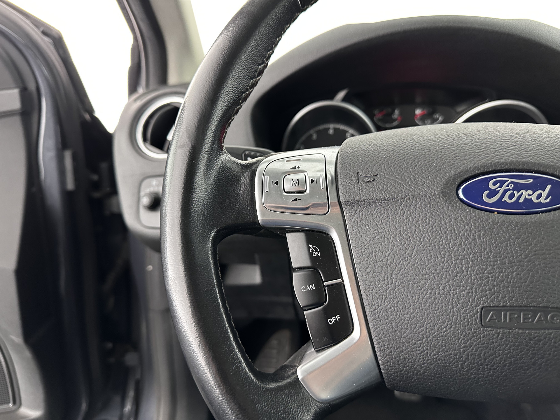 Ford Mondeo 2.0-16V Ghia *NAVI-FULLMAP | ECC | PDC | CRUISE | COMFORT-SEATS | 16"ALU*