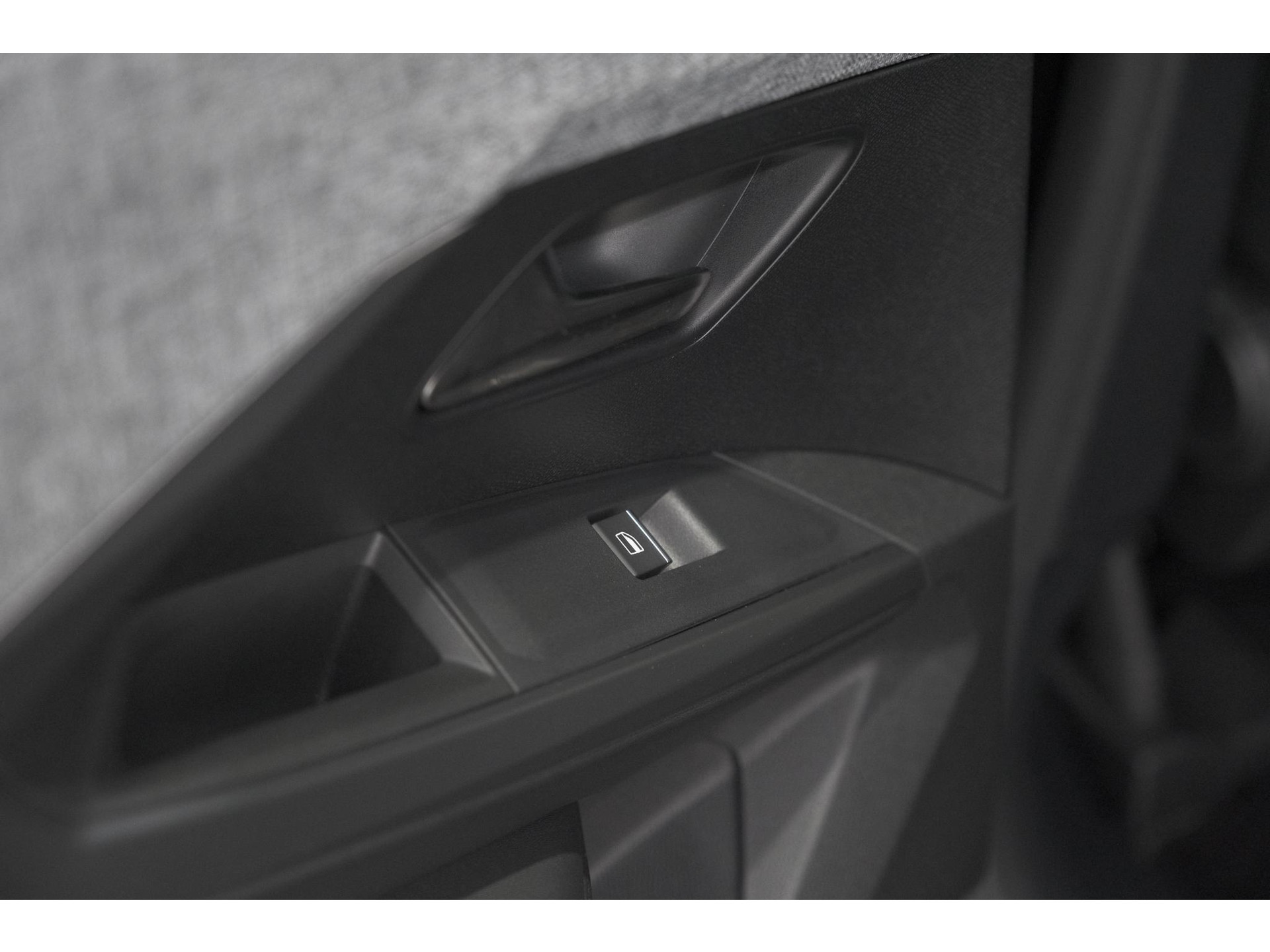 Peugeot 3008 1.2 Hybrid 145 GT | Adaptieve Cruise Control | Elektrische Kofferklep | Alcantara Stoelen | Camera